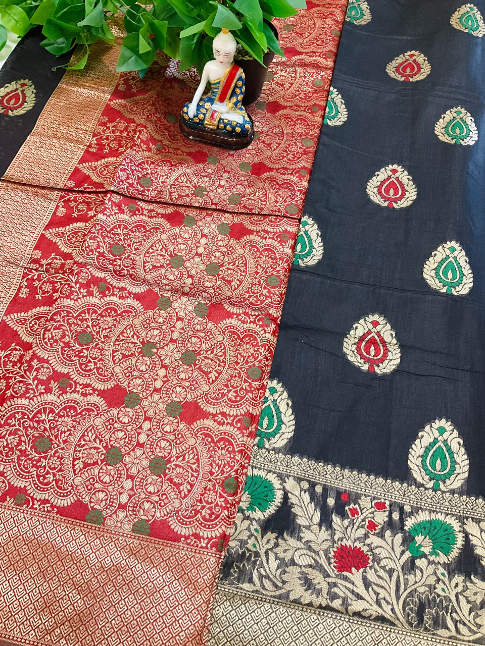 Black Banarasi Silk Saree - Stunning Seiko Design image 1