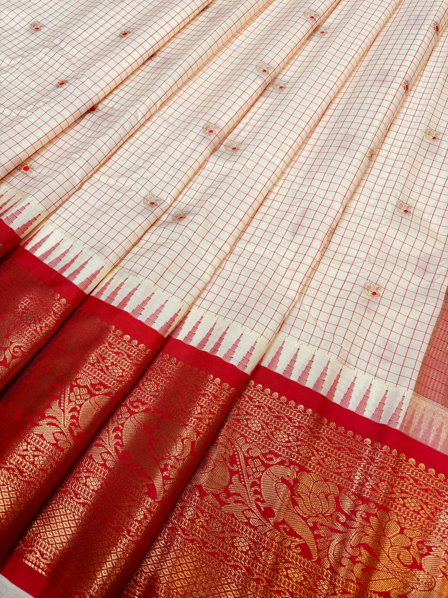 Semi Gadwal Silk Checks Saree