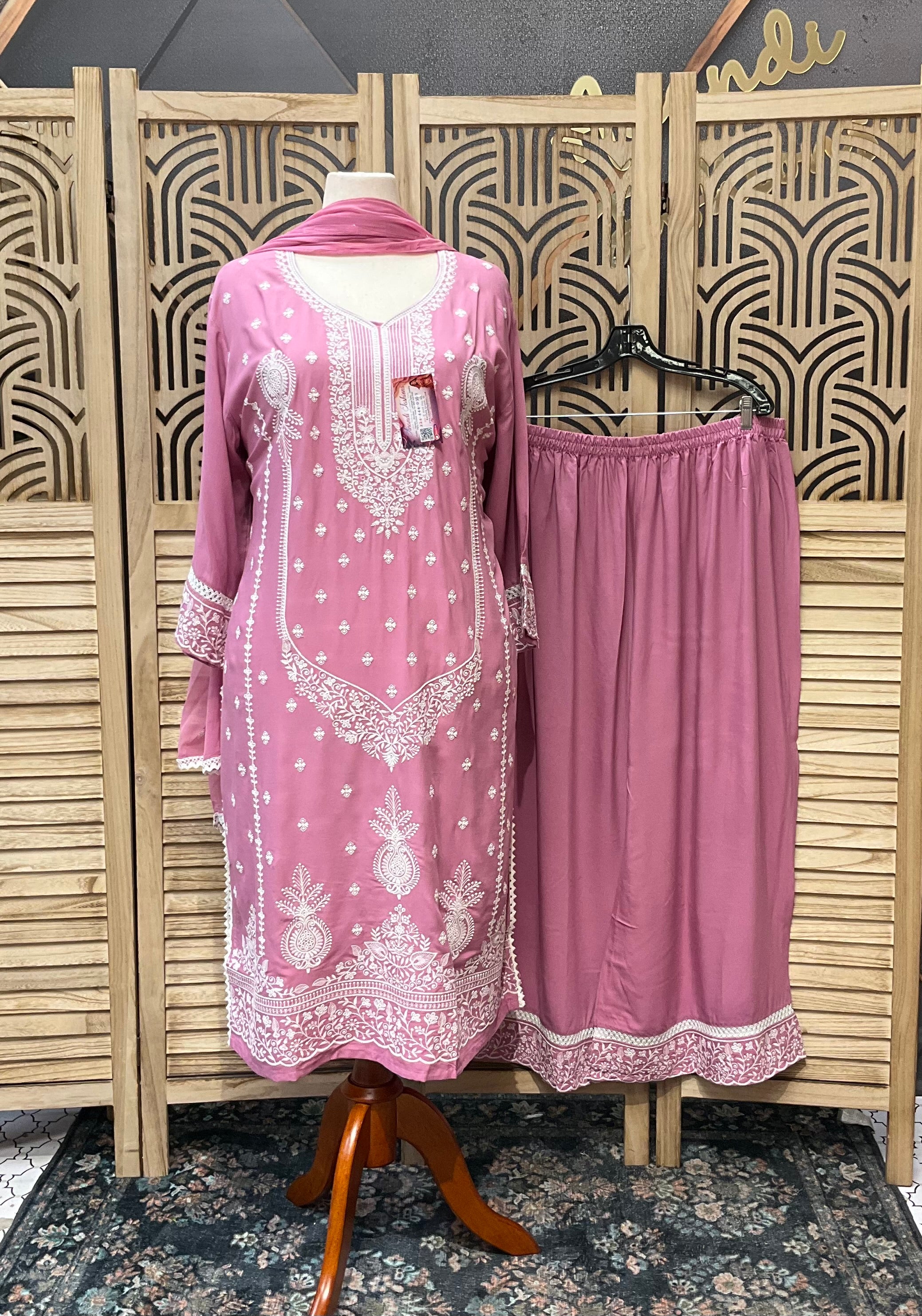 Plus size Pink Rayon Chikankari set