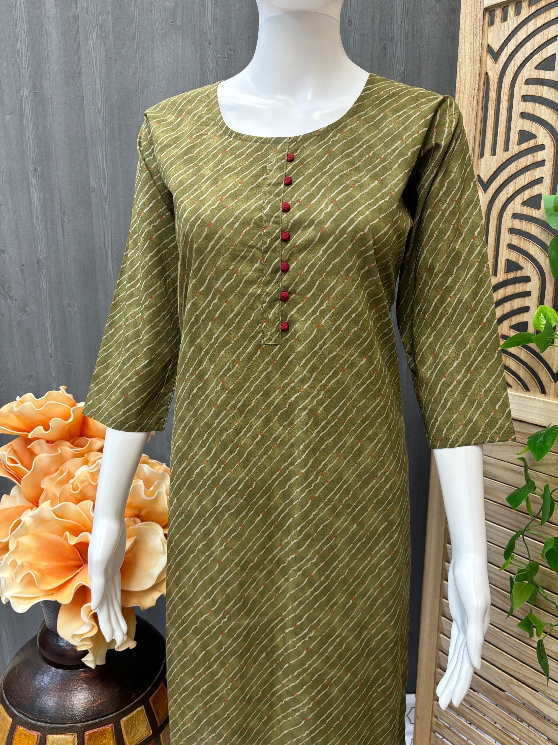 Daily Wear Pure Cotton Kurtis with print - Size 40/US S image 2