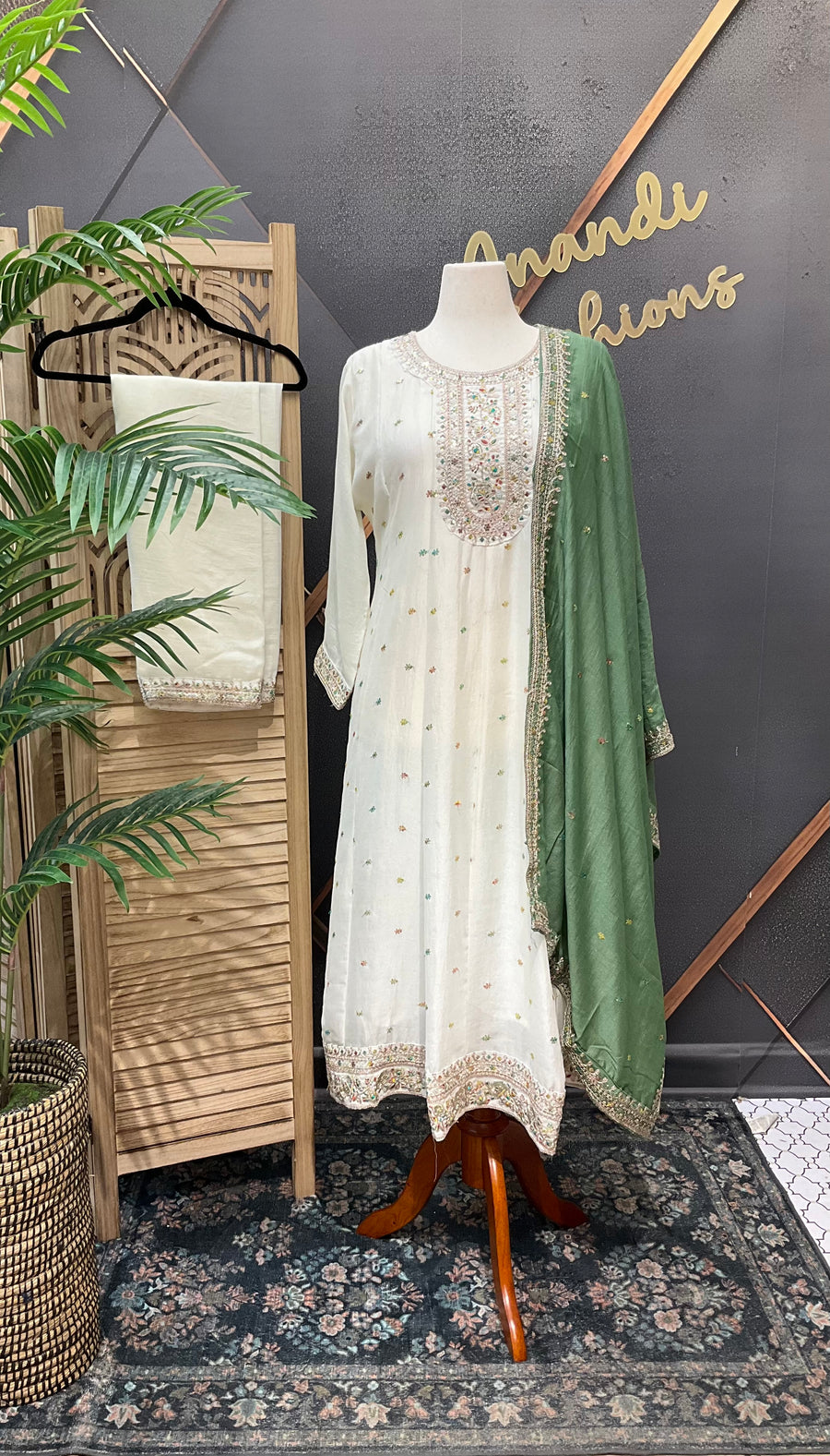 Plus Size Off White Anarkali Kurti Set