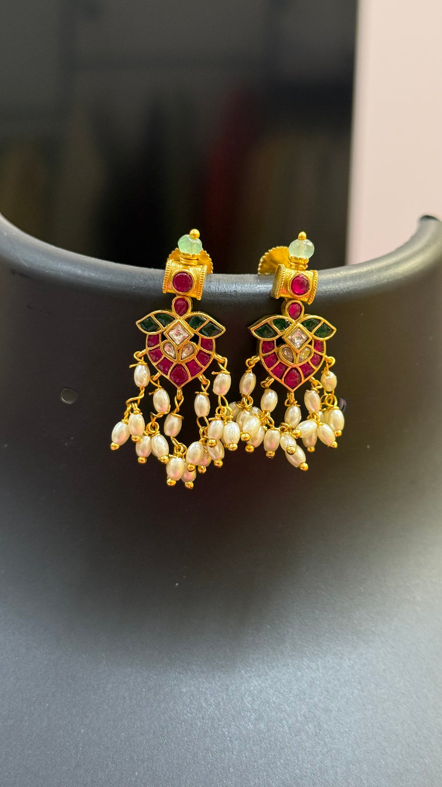 Jadau Kundan Guttapusalu Necklace Set
