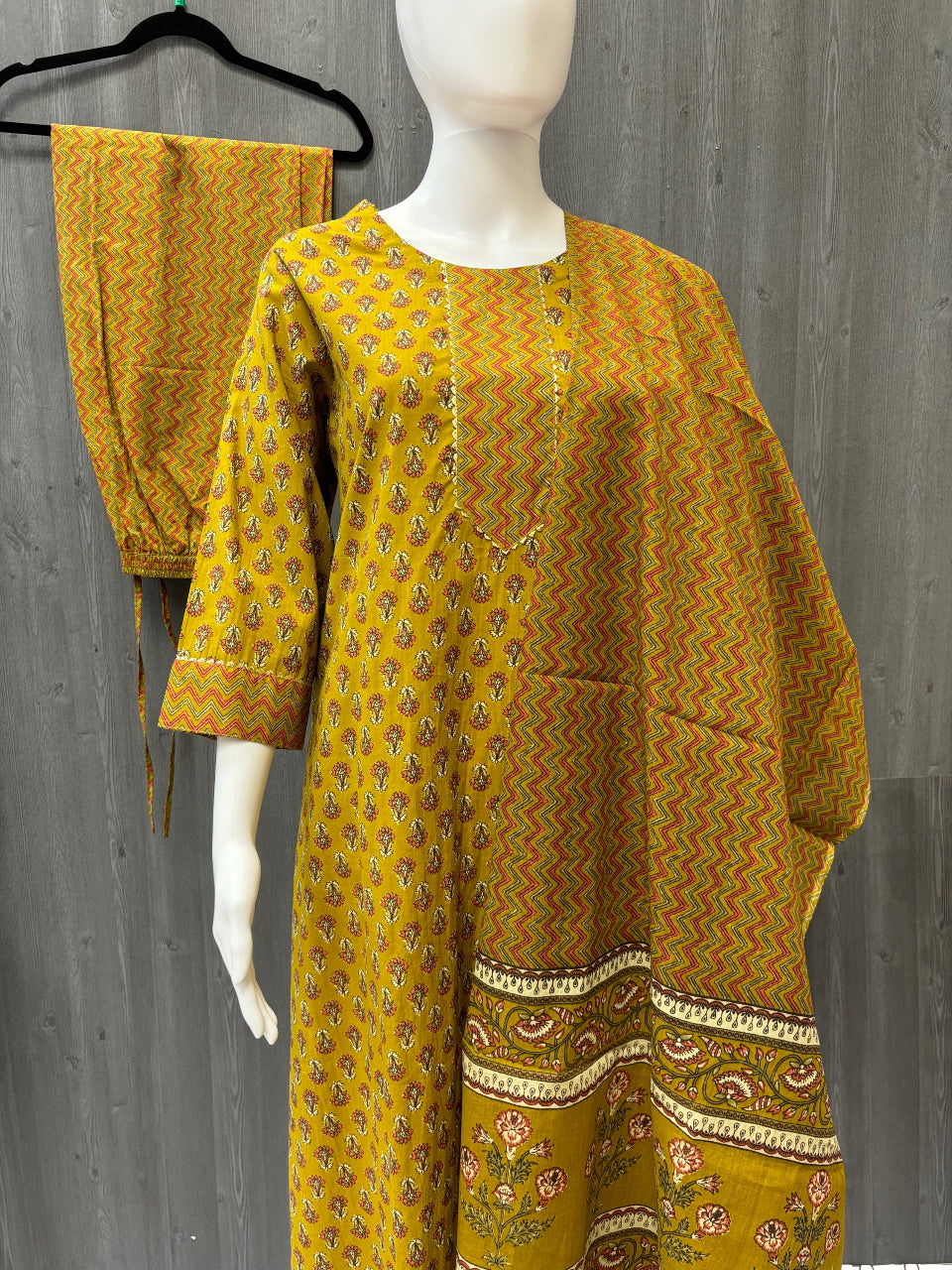 Kurti Set - Pure Cotton Mehendi Green 3piece Kurti set - Size 44/US L image 0