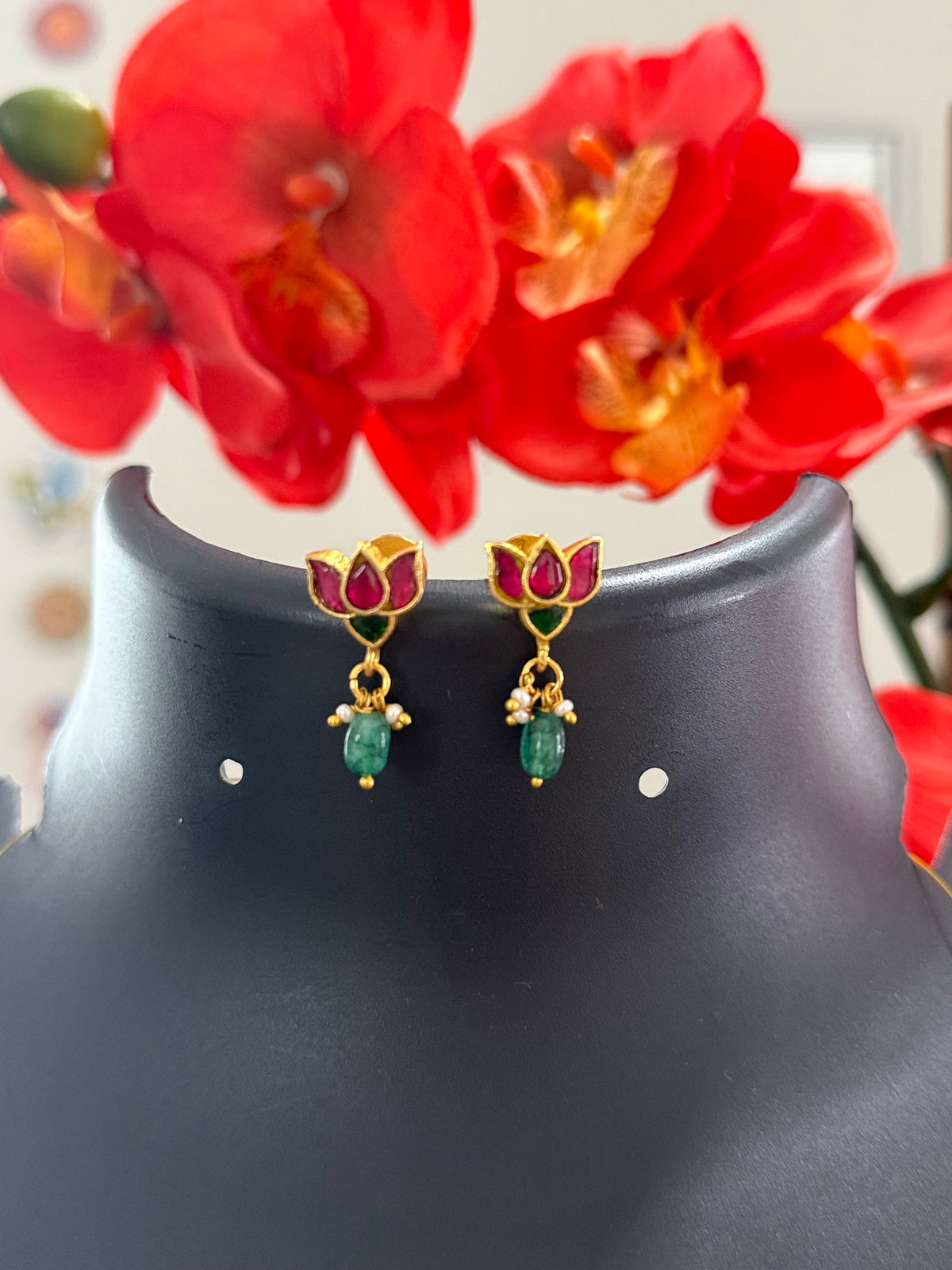 Invisible Jadau Kundan Necklace set with Lotus Design