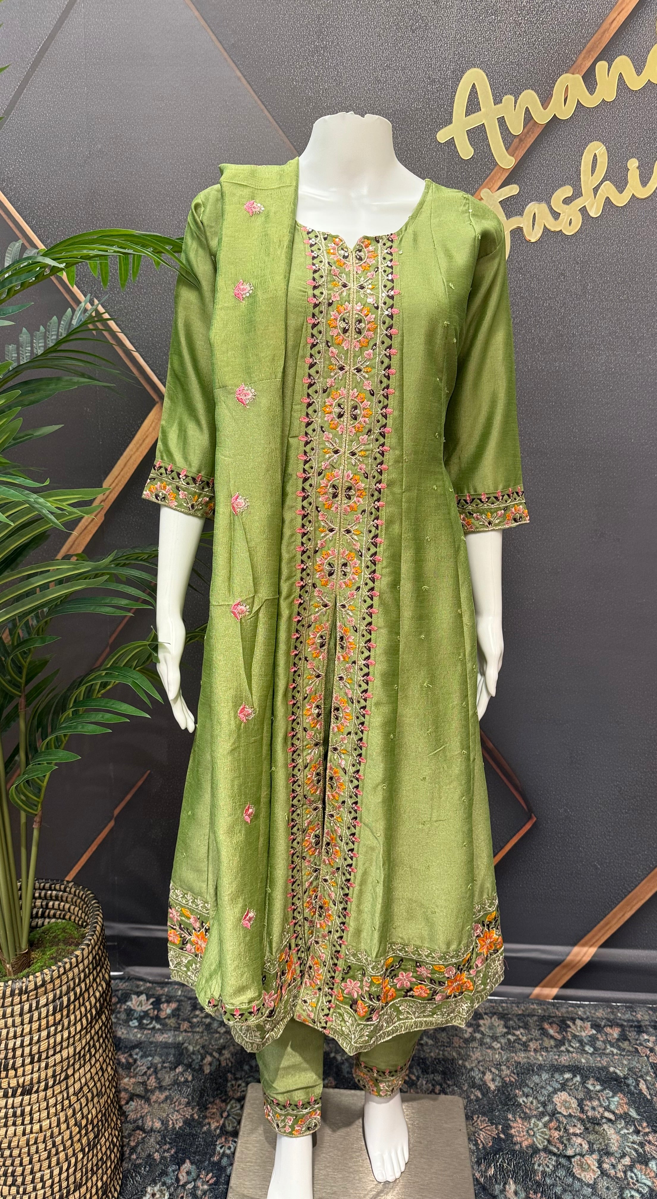 Teenage Girls- Anarkali Chudidhar/Kurti set- Light Green