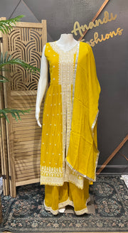 Teenage Girls - Yellow Nyra Cut set