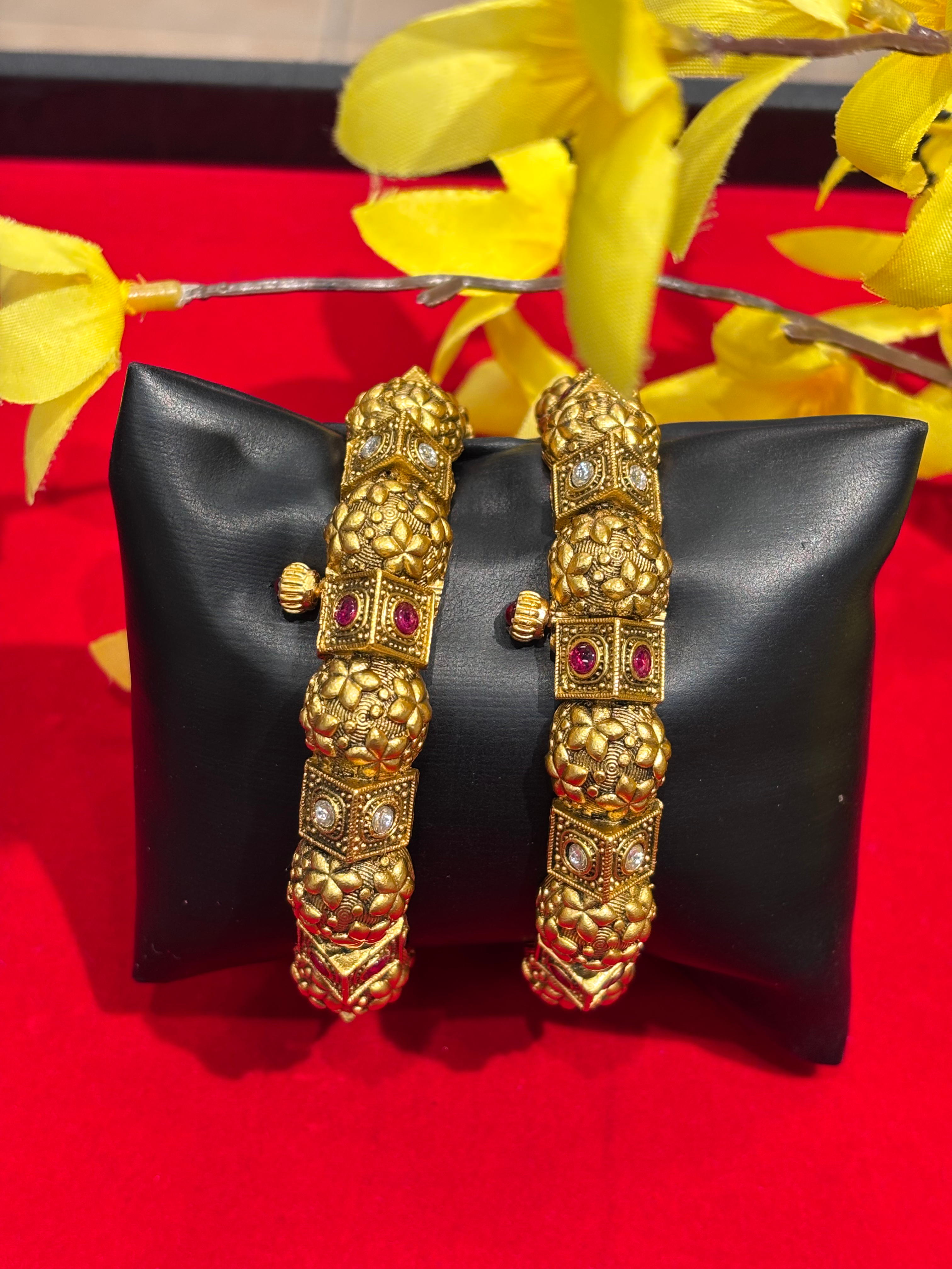 Openable Antique Kadas- Fits Size 2.6,2.8 image 0