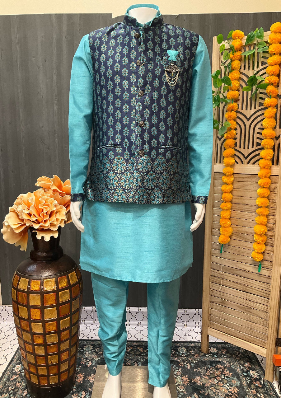 Men’s Wear Kurta Pajama set with vest image 0