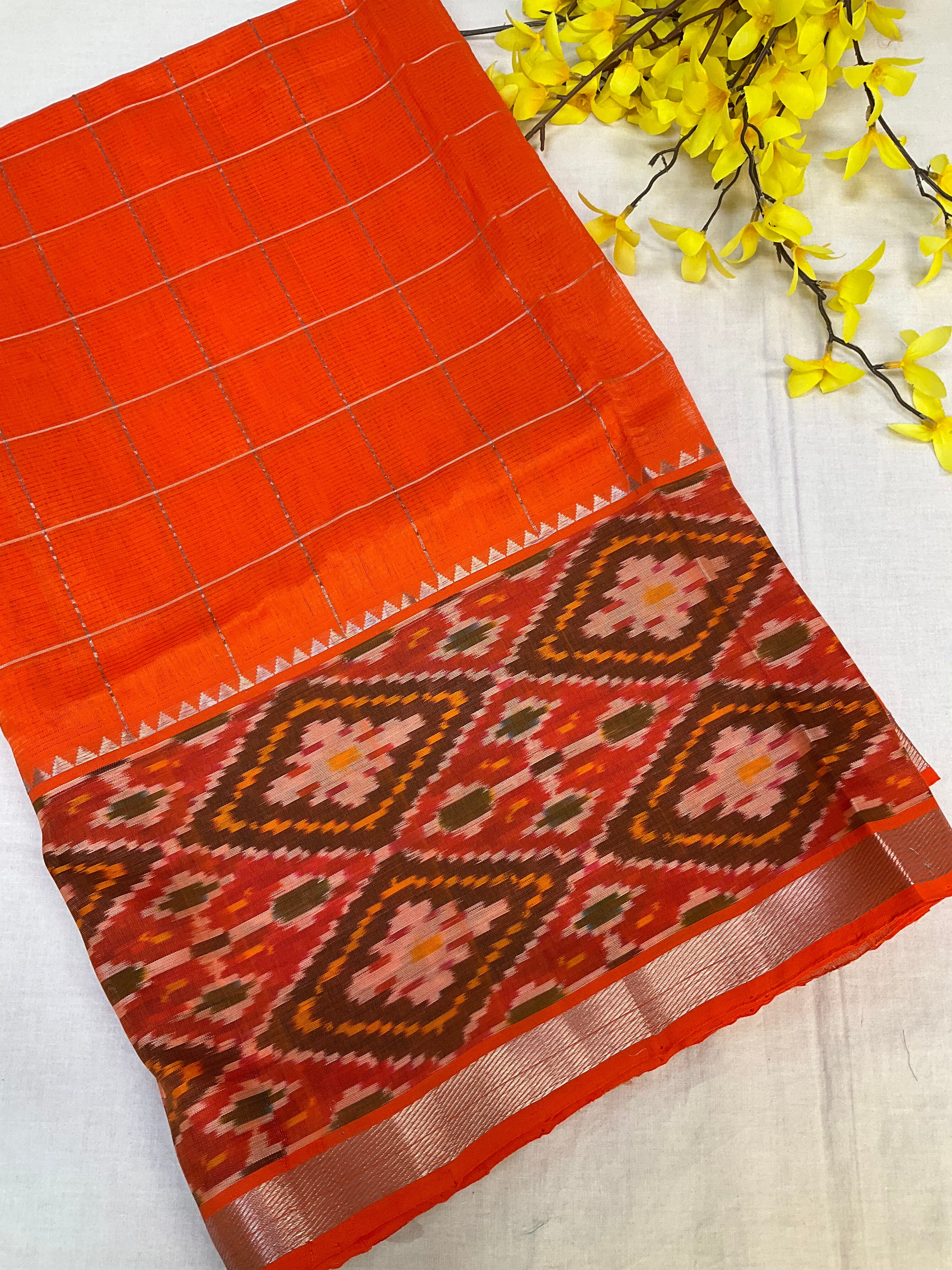 Mangalagiri Checks Saree with Ikkat Print