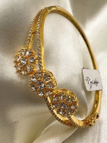 Openable Bracelet - Gold plated openable Bracelet with White stone