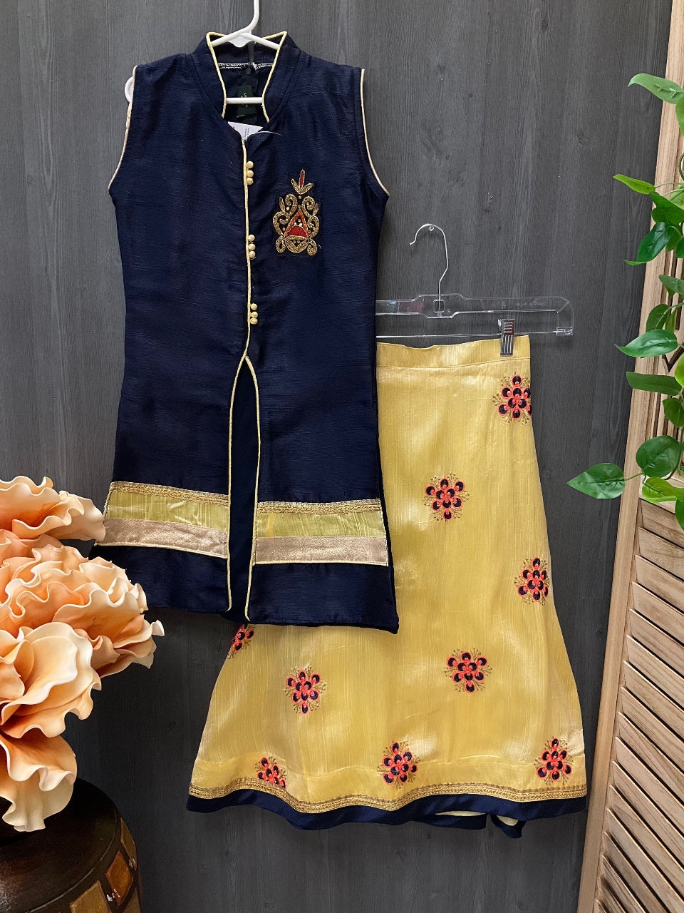 Indian Kids dress size 26 image 1