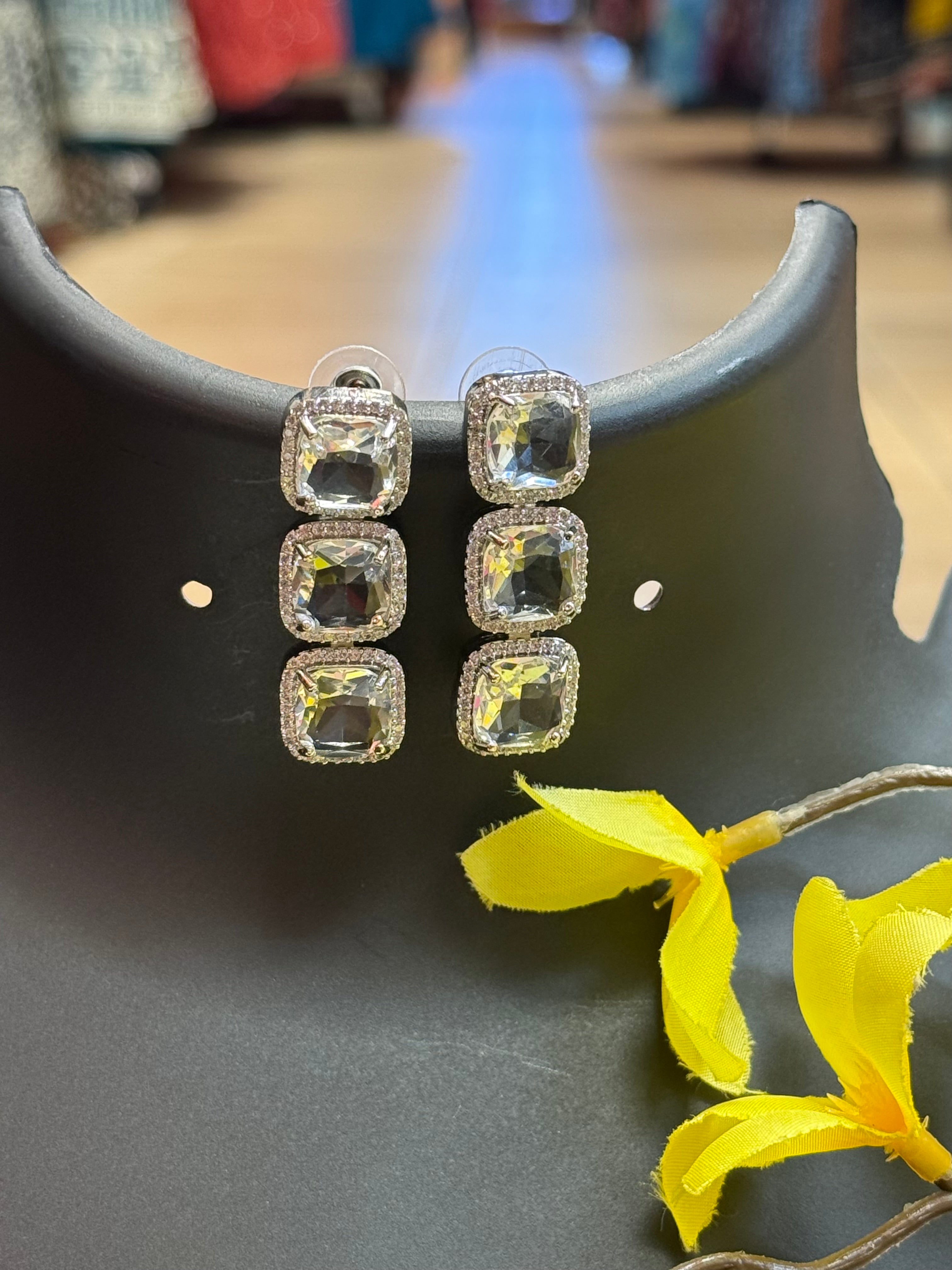 Full White- Party Wear Silver Necklace seat