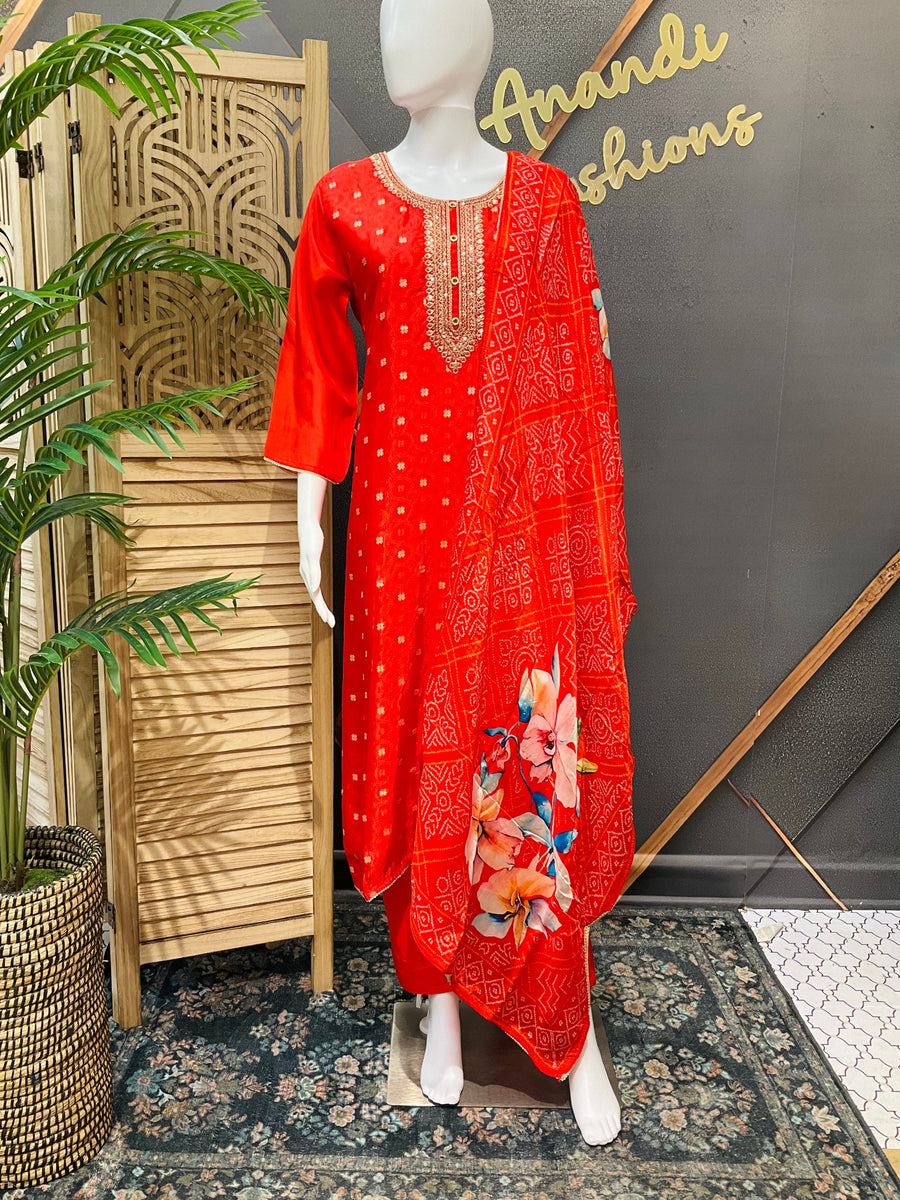 Women’s Banarasi Kurti Set