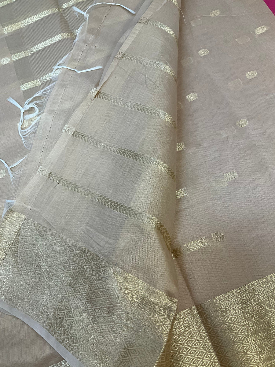 Women’s Beige color Benarasi Cotton Silk Saree