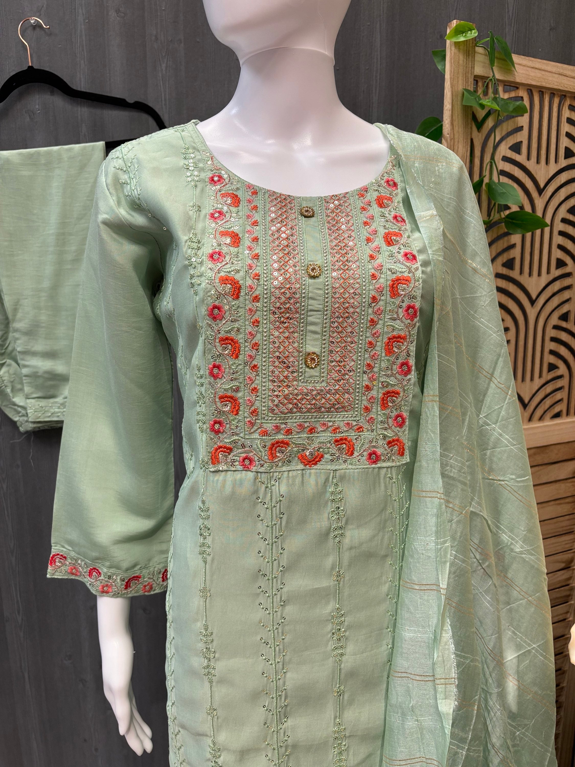 Roman Silk Embroidery Kurti sets- Size 40/US Small image 3