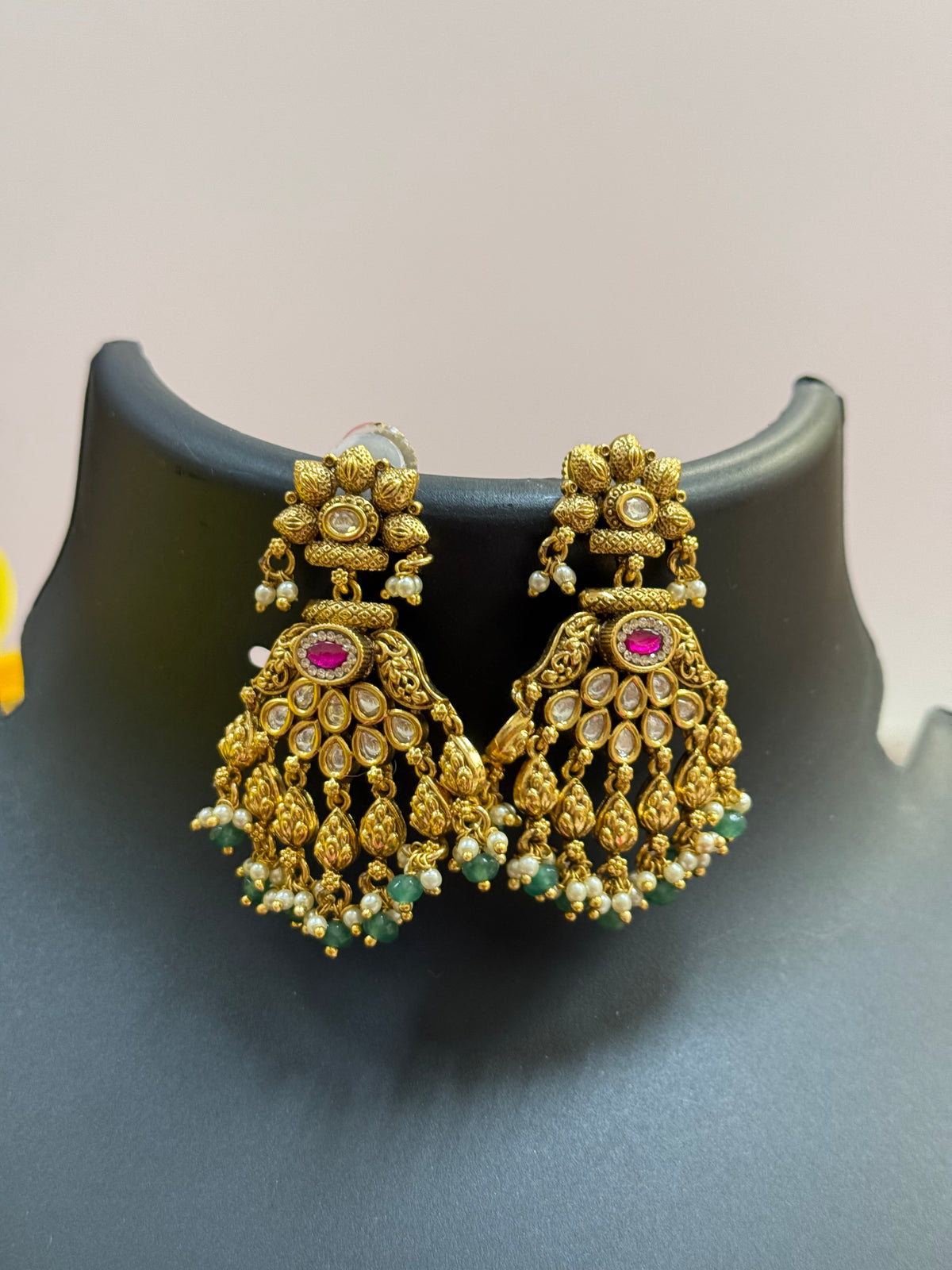 Antique Finish Kundan Necklace set with Guttapusalu/small pearls