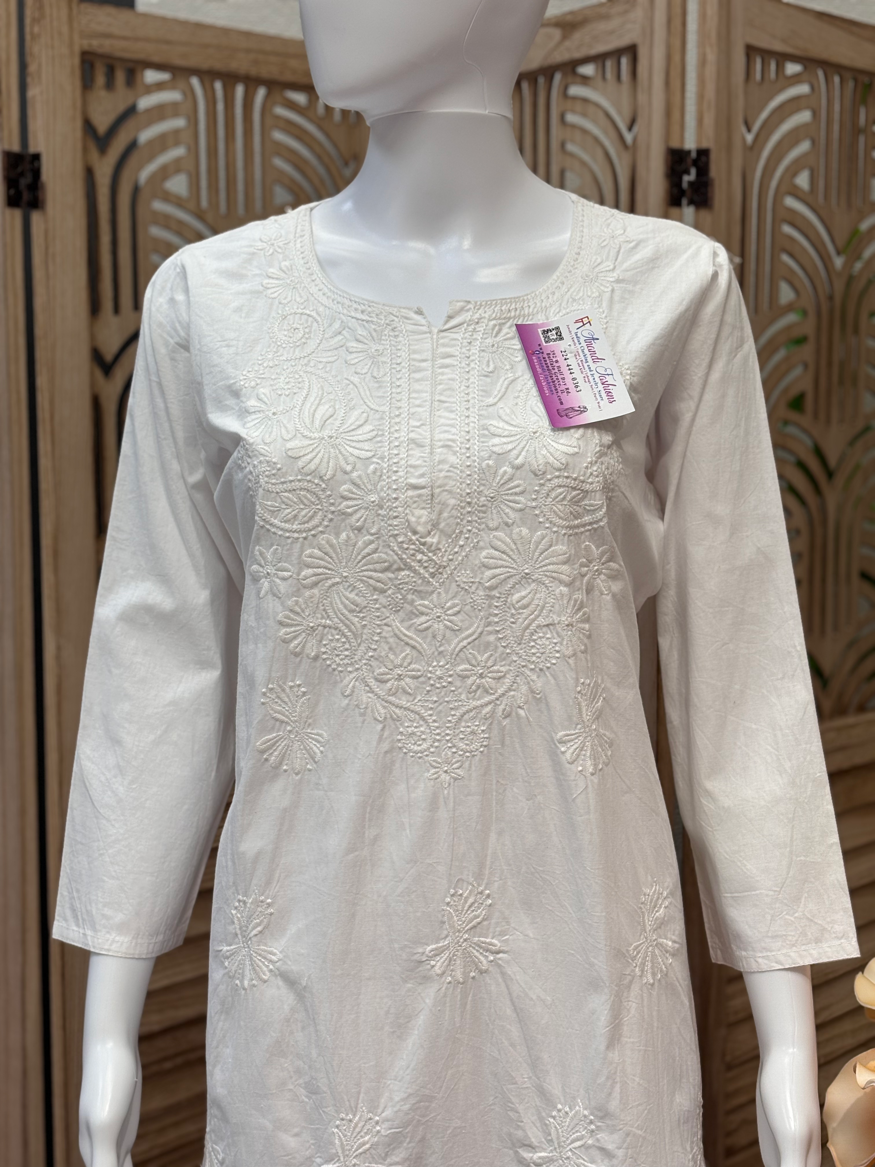 Size 40/US S- Pure Cotton white Chikankari Kurti image 1