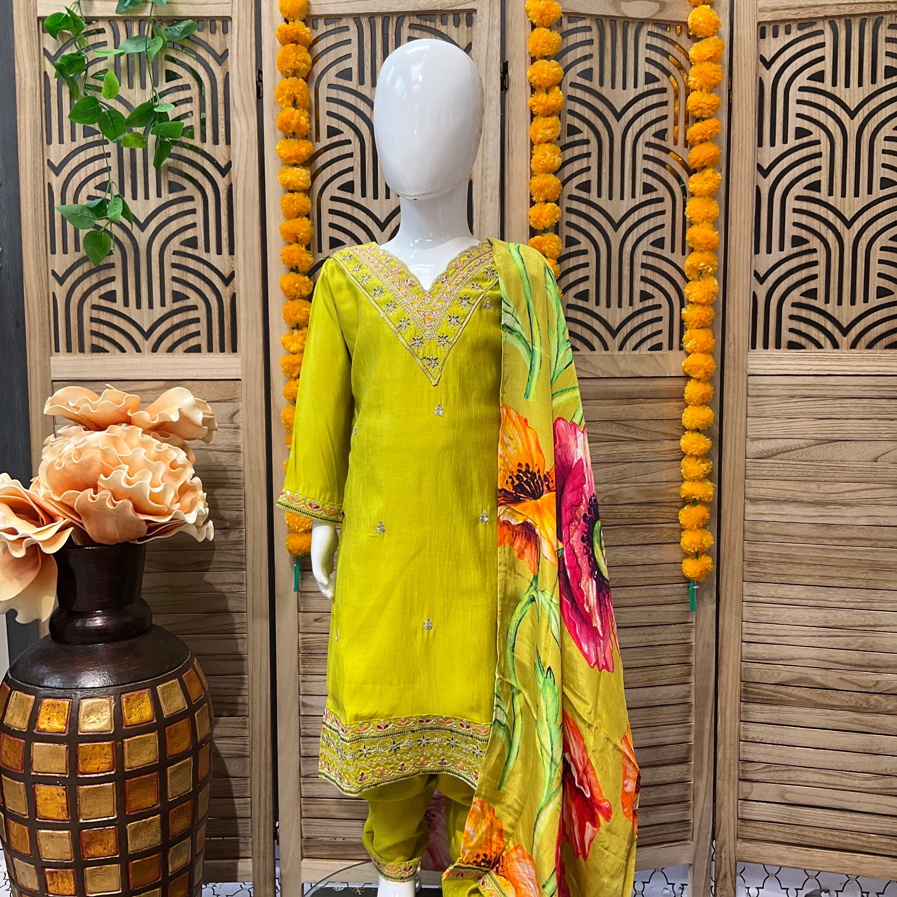 Little Girls Chudidhar set with floral print dupatta  image 0