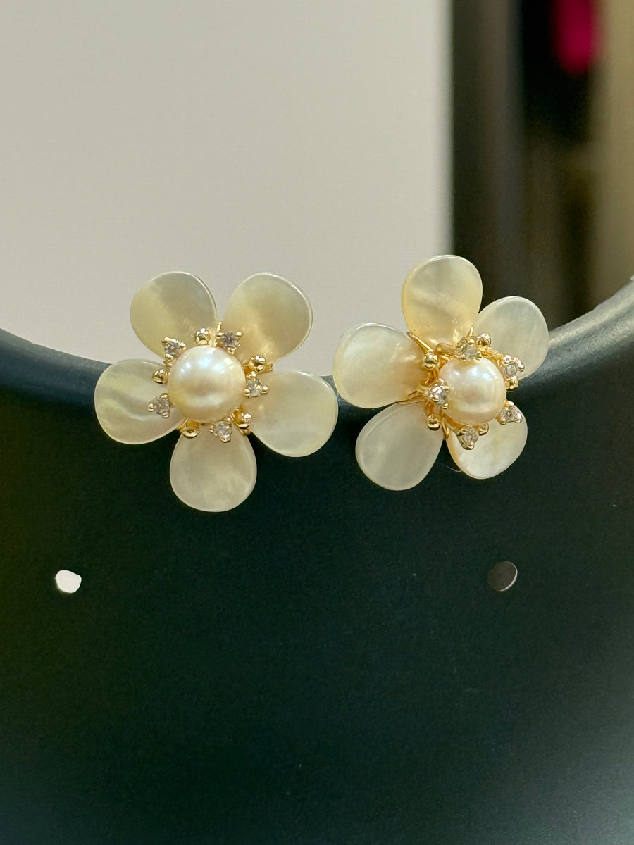 Real Pearl Flower Studs