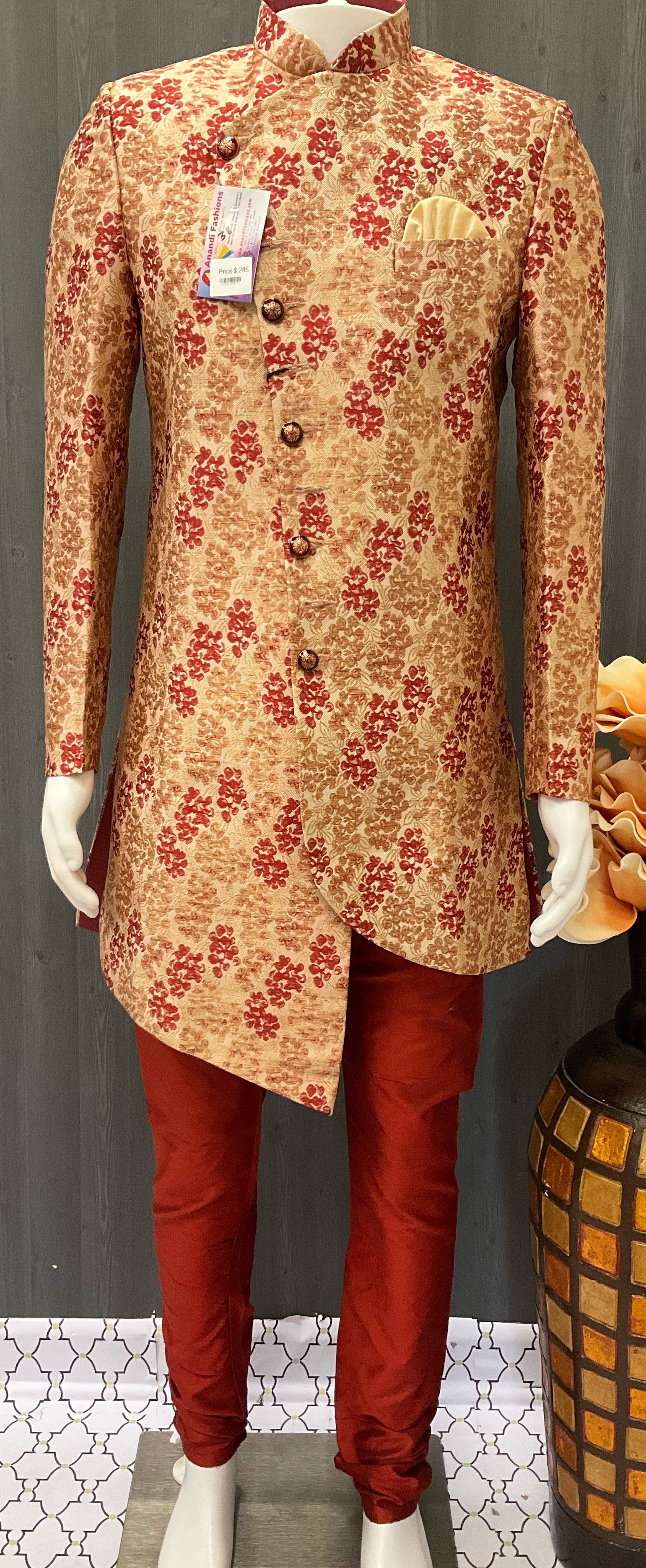 Indo western Men’s Sherwani wear Size 38. image 0
