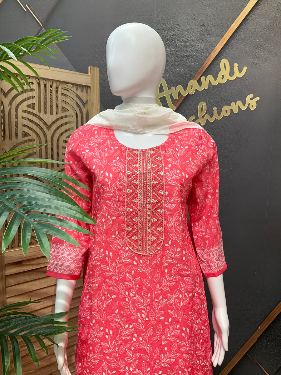 Women’s Neon Pink Cotton Chikankari Kurti Set