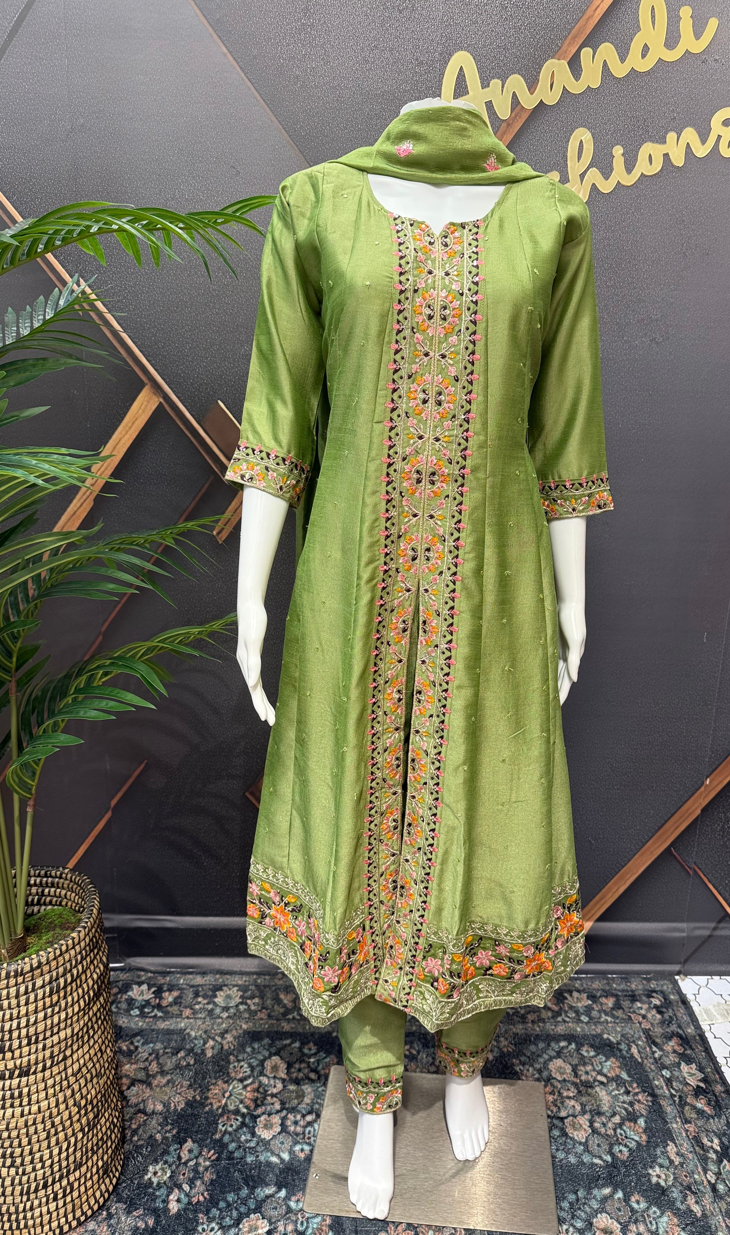 Teenage Girls- Anarkali Chudidhar/Kurti set- Light Green