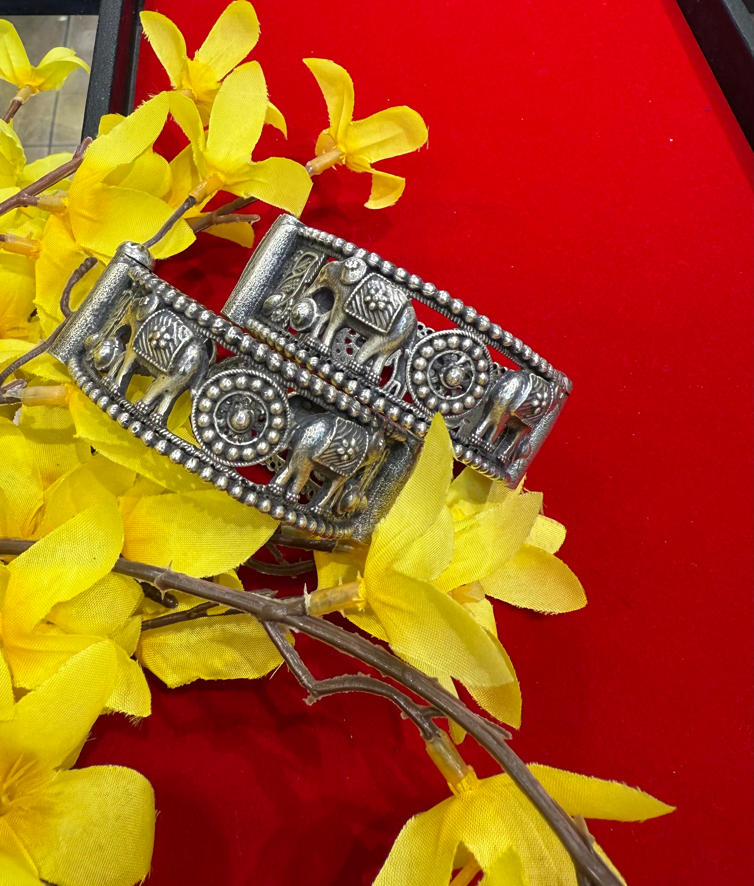 German Silver - openable elephant Broad Kada- Single image 0