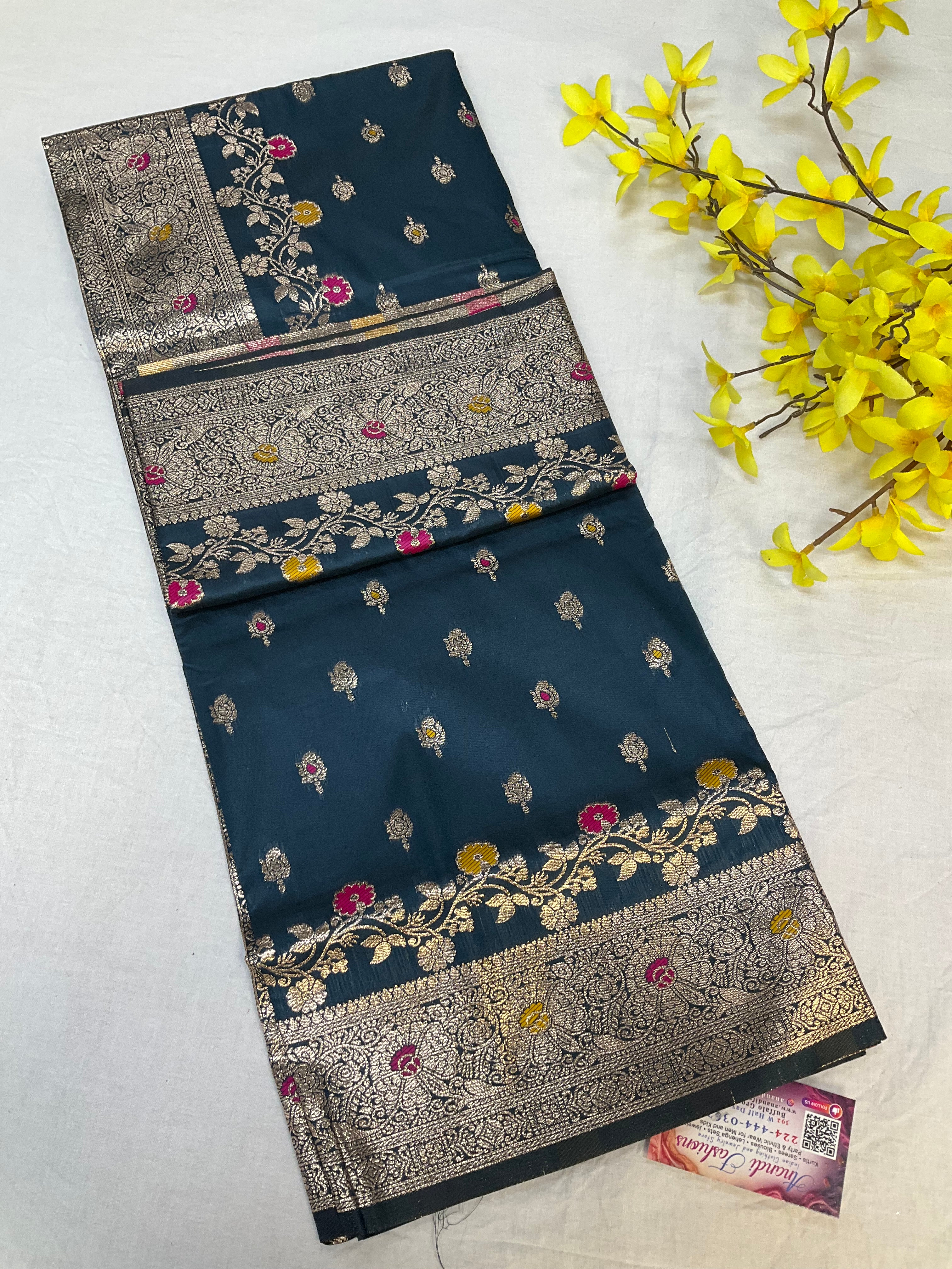 Women's Silk Saree with Meenakari Weaving