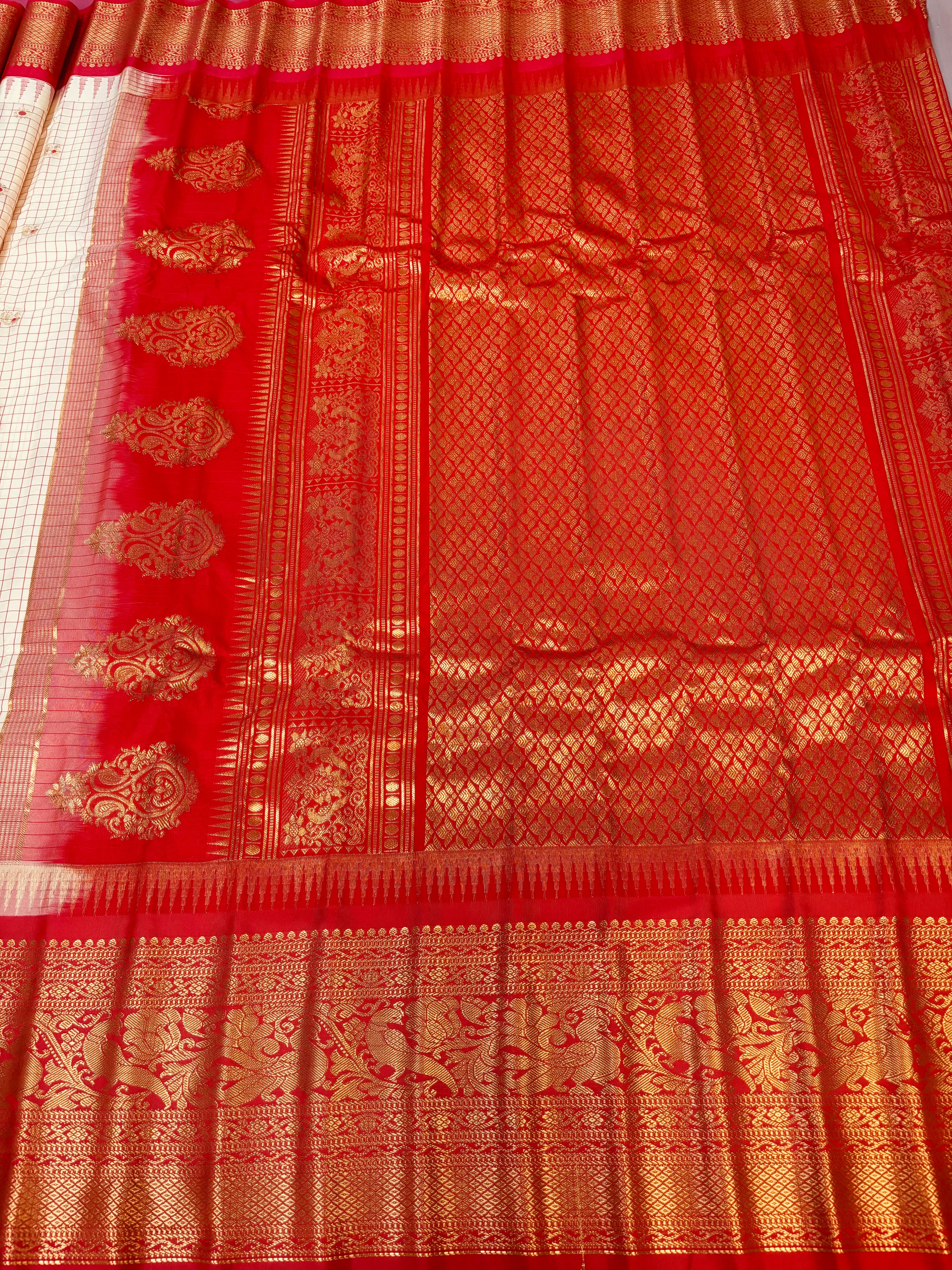 Semi Gadwal Silk Checks Saree
