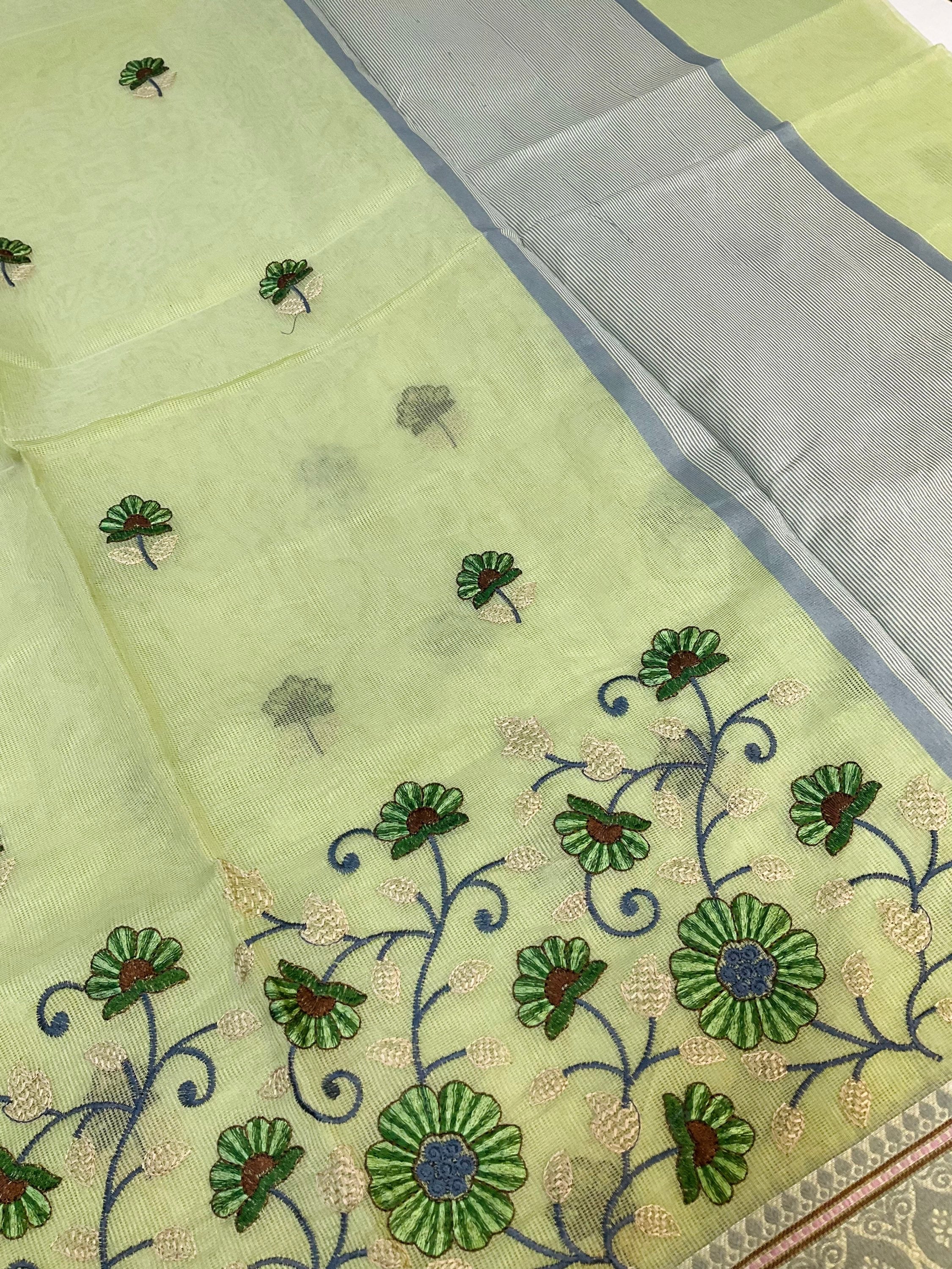 Super net saree with thread embroidery  image 3