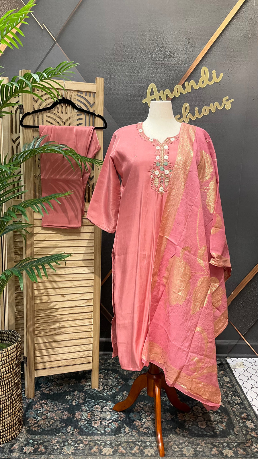 Women’s Plus Size Shimmery Sets Kurti Set