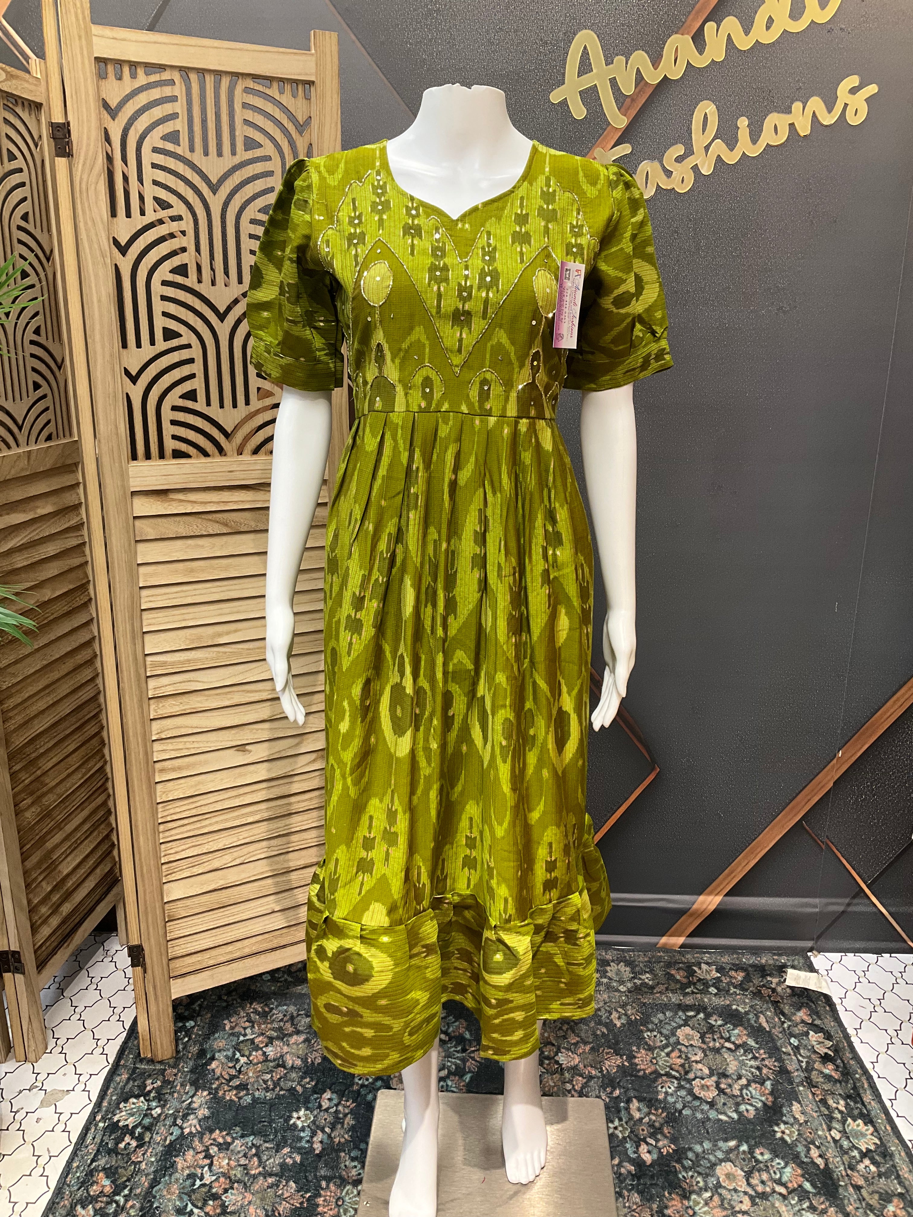 Green Shade - Mid Length Frock/ Kurti