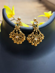 Matte Finish Kundan Necklace Set