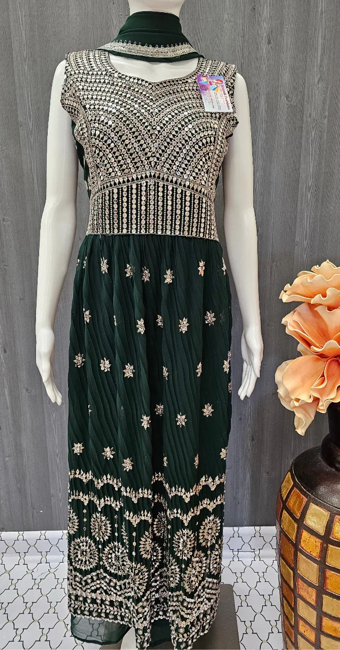 Party Wear Petite Nyra Cut Dress 3-Piece Set Size 38 - Flared Skirt