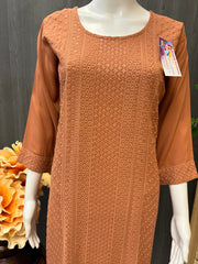 Elegant Chikankari Kurti with Matching Pants - Traditional Embroidery Set