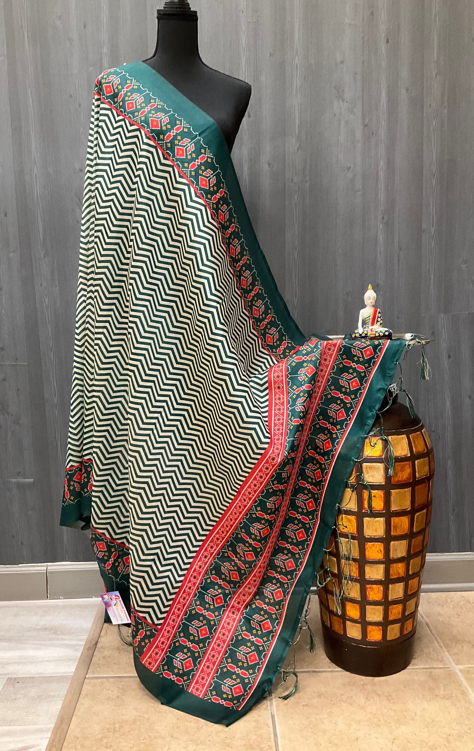 Patola Dupatta - Stylish Green and Red Color Patola Print Duppatta image 1