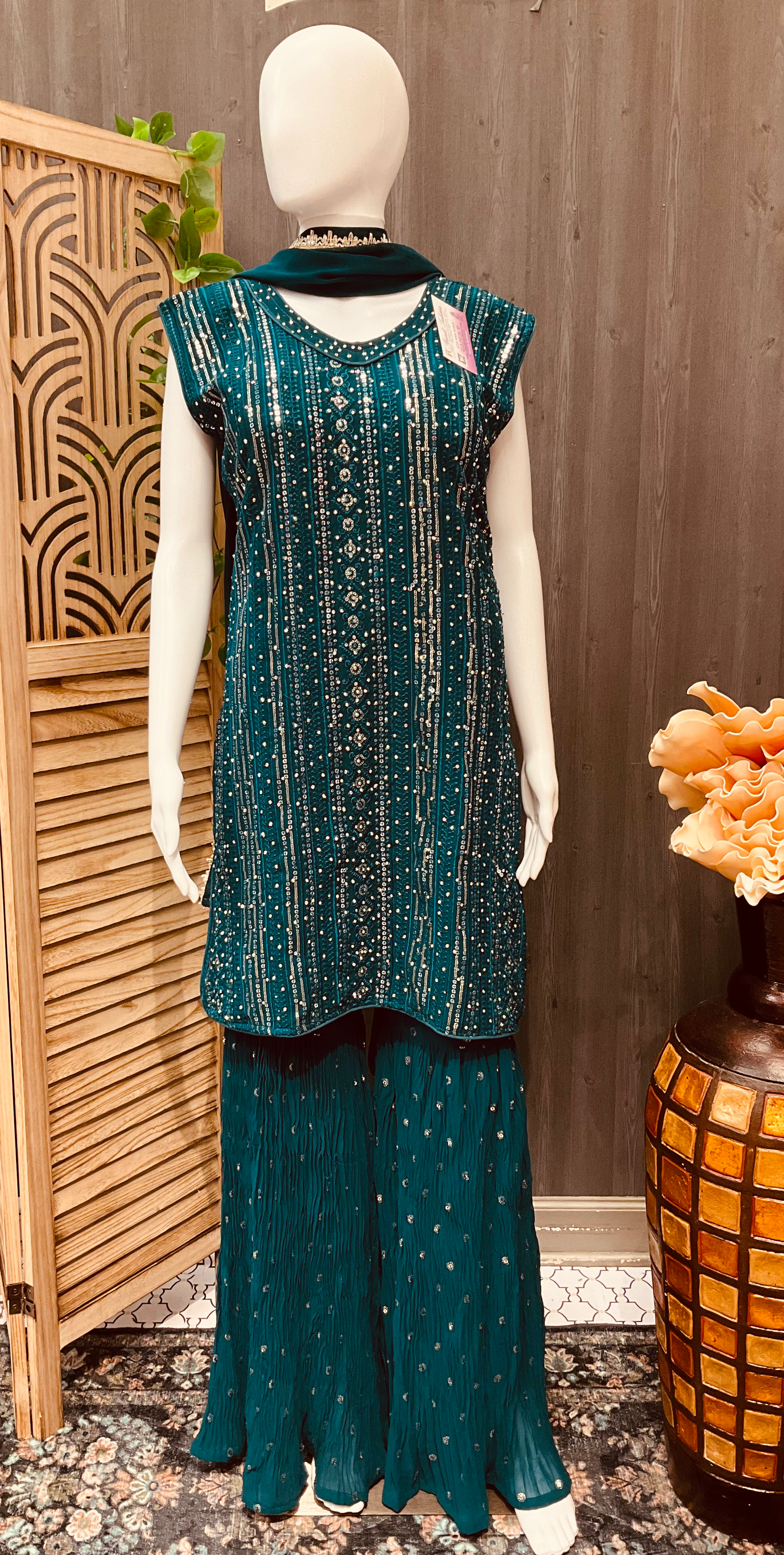 Heavy Work -Party wear Gharara Set image 4