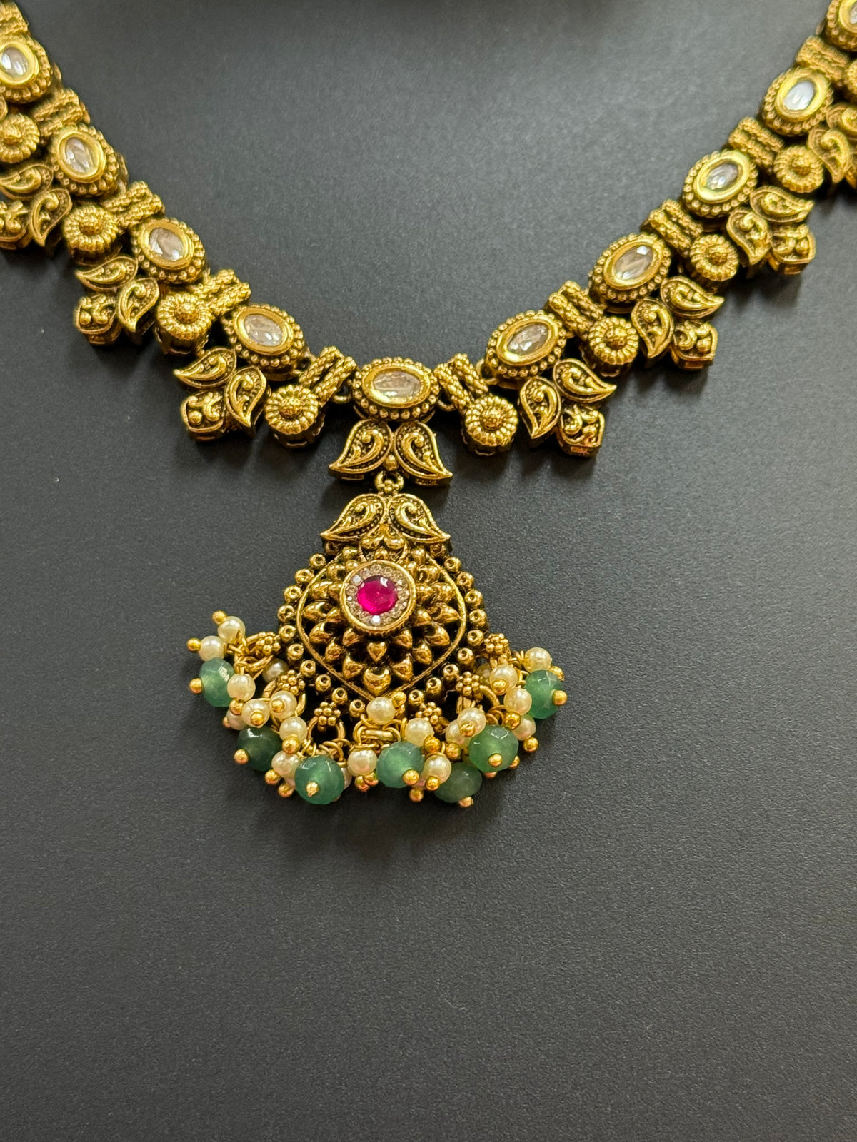 Antique Finish Kundan Necklace set