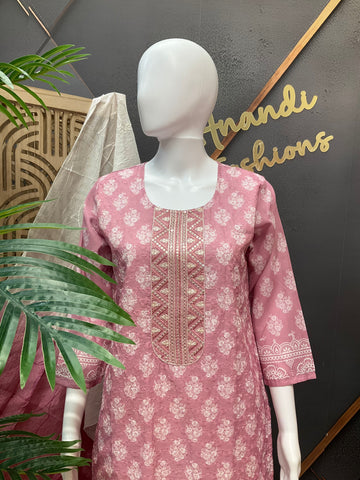 Light Pink -Cotton Chikankari Kurti set