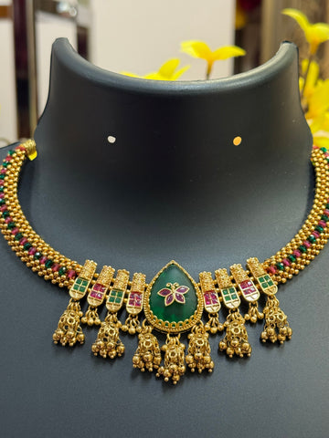 Thusi Necklace Set