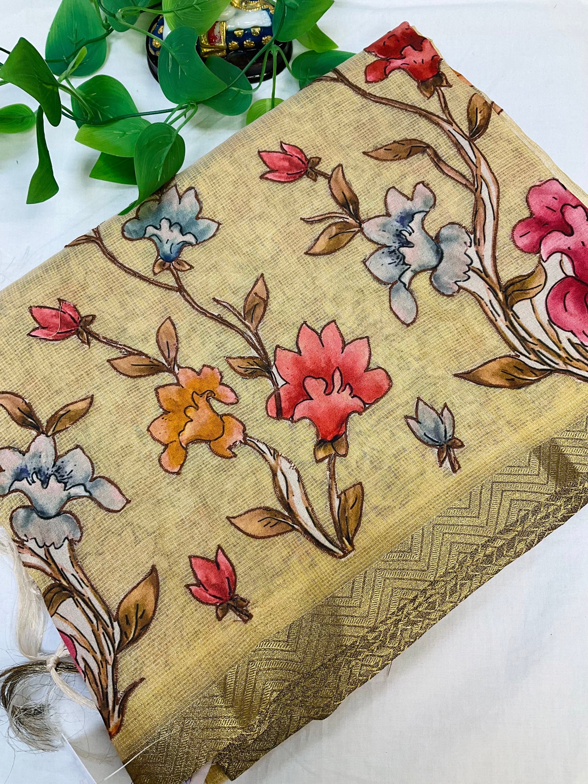 Tissue saree with applique work image 2