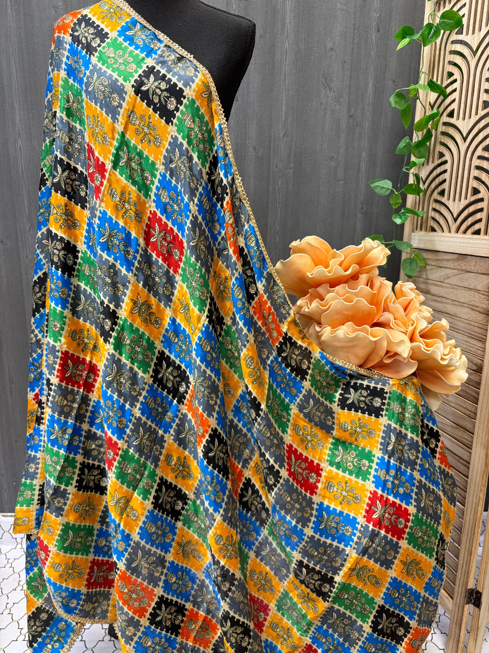 Multicolor Chinon Dupatta  image 3