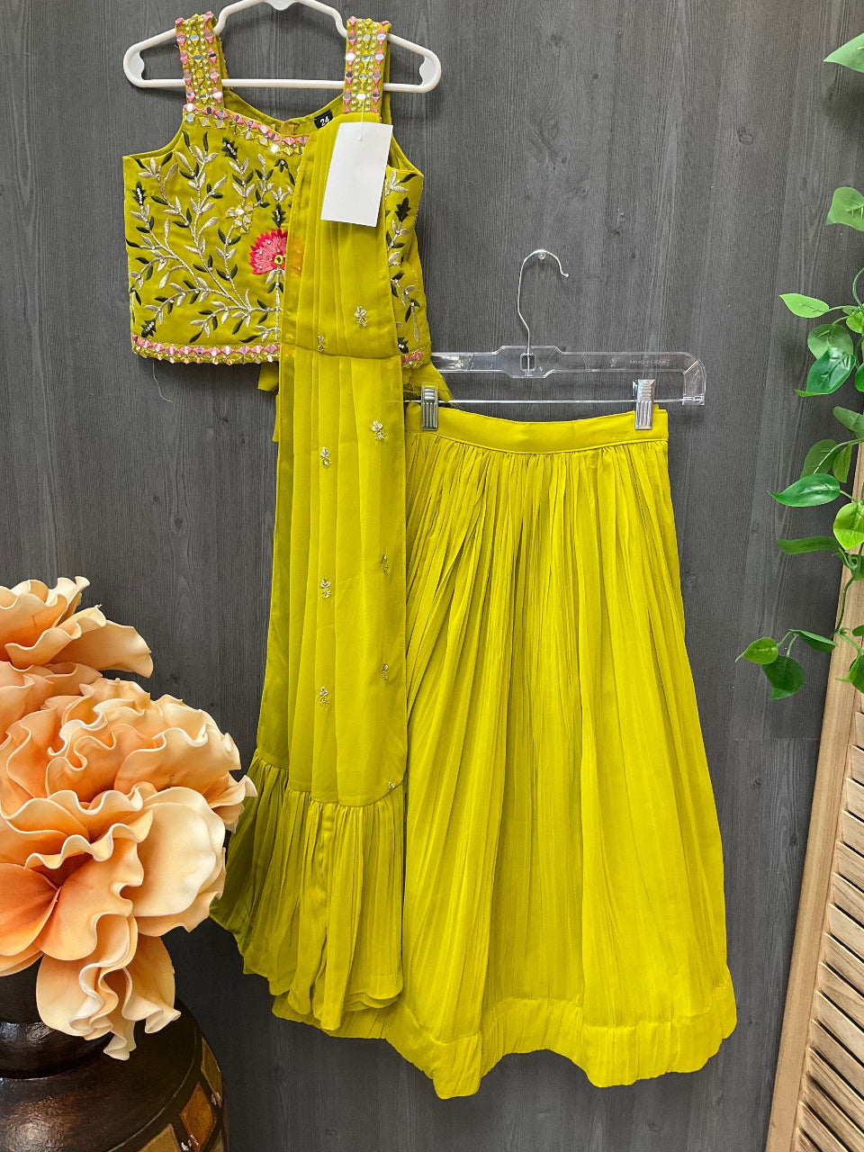 Size 24-Mehandi green kids lehenga set with dupatta fits image 0