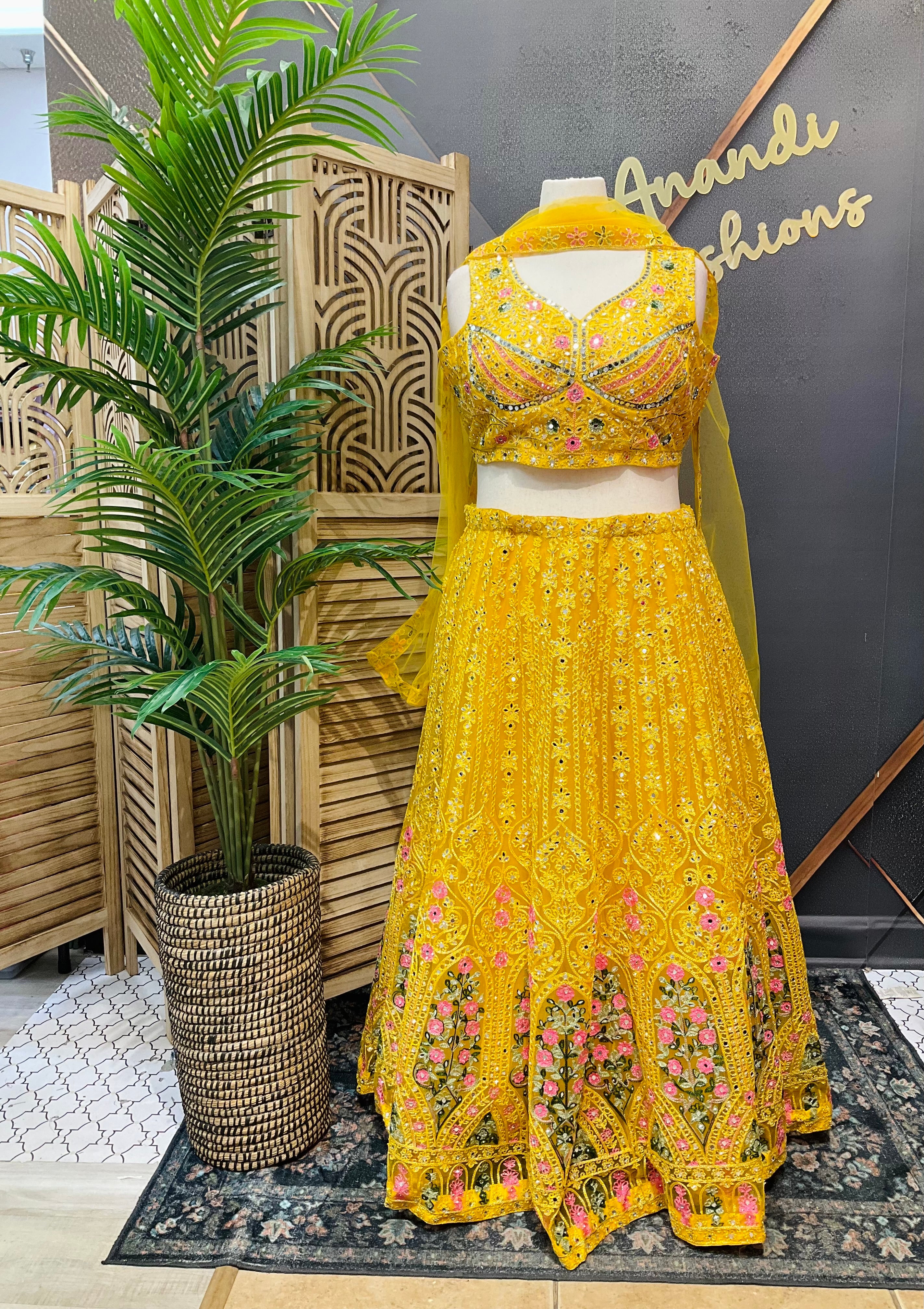 Plus size party wear lehanga