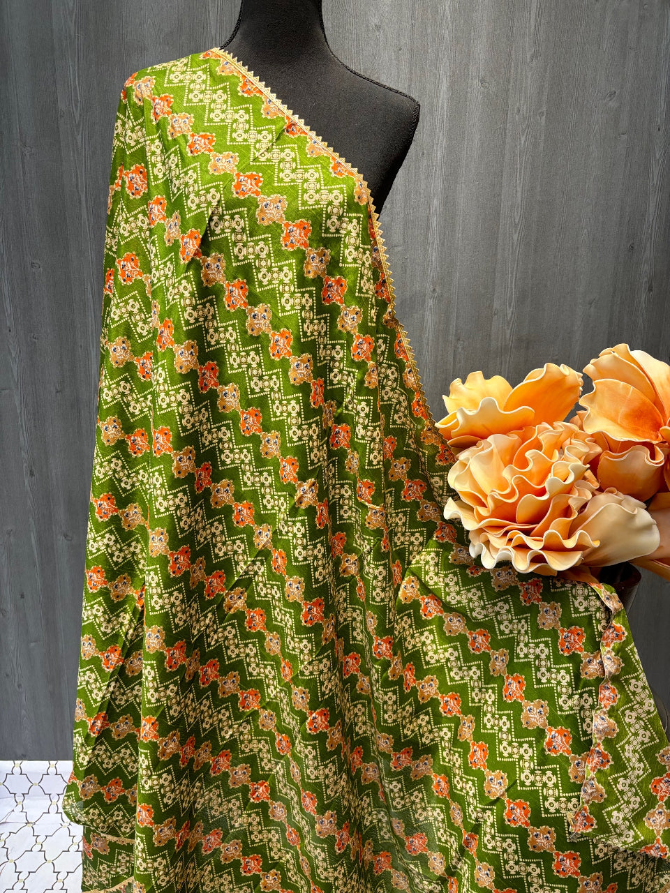 Chinon Dupatta - Drape yourself in theVibrant Charm of our Chinon Dupatta image 0