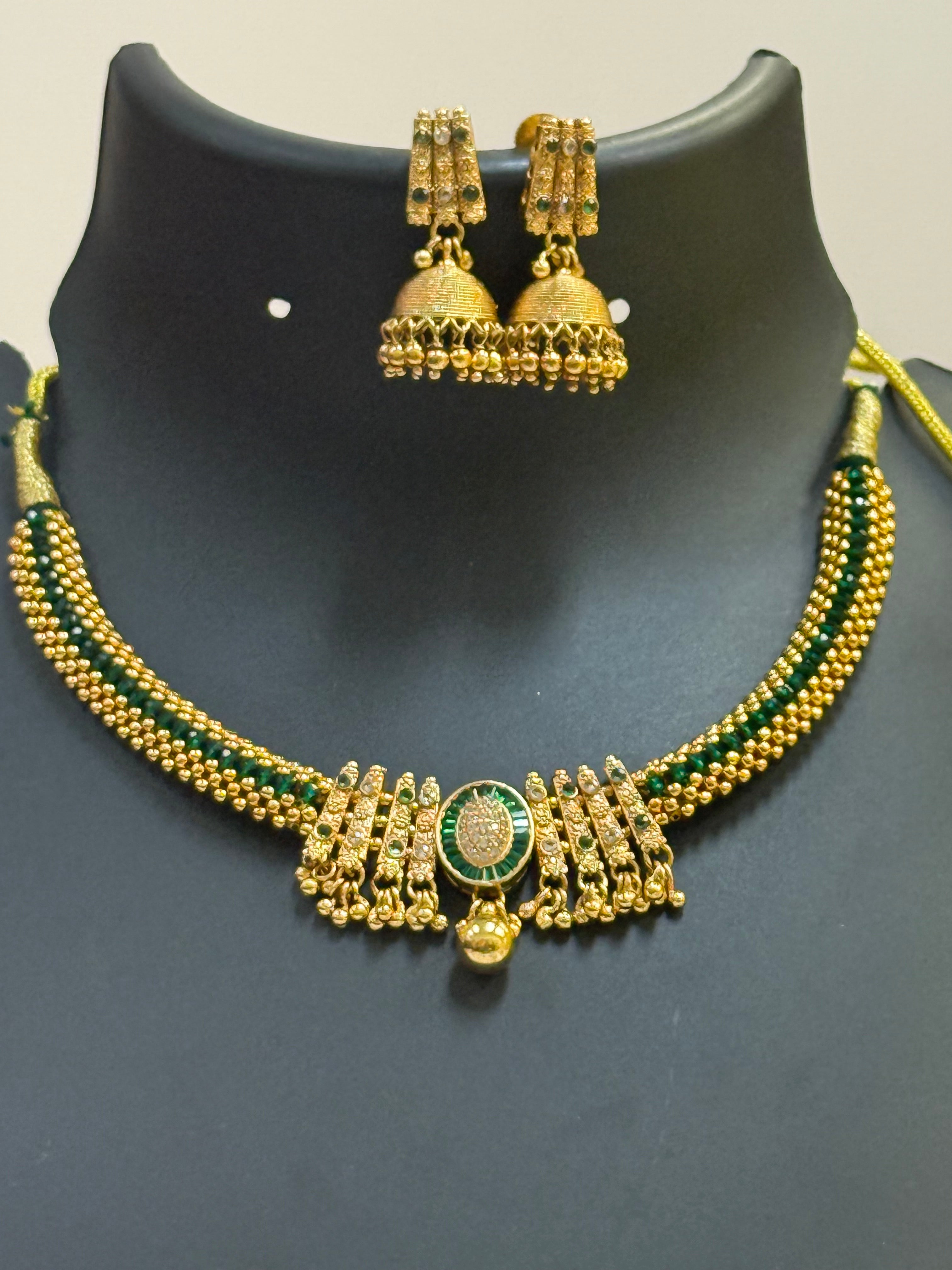 Thushi Green Necklace set