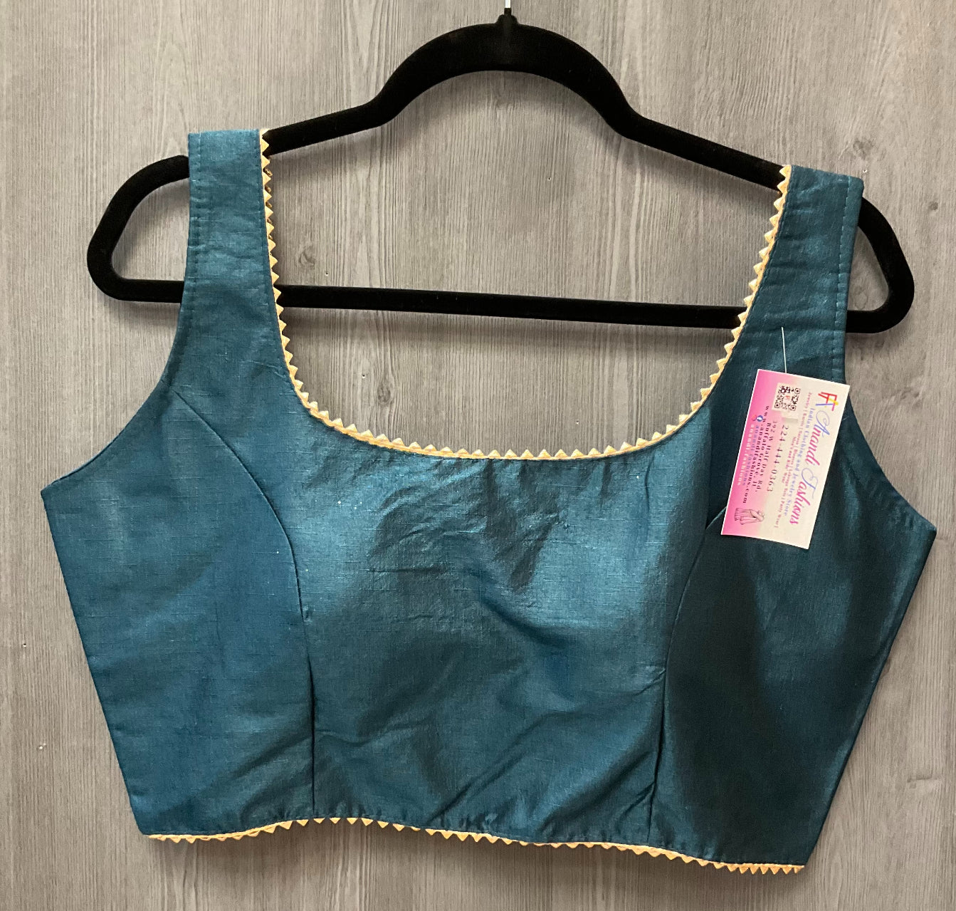 Plain Sleeveless blouse  image 0