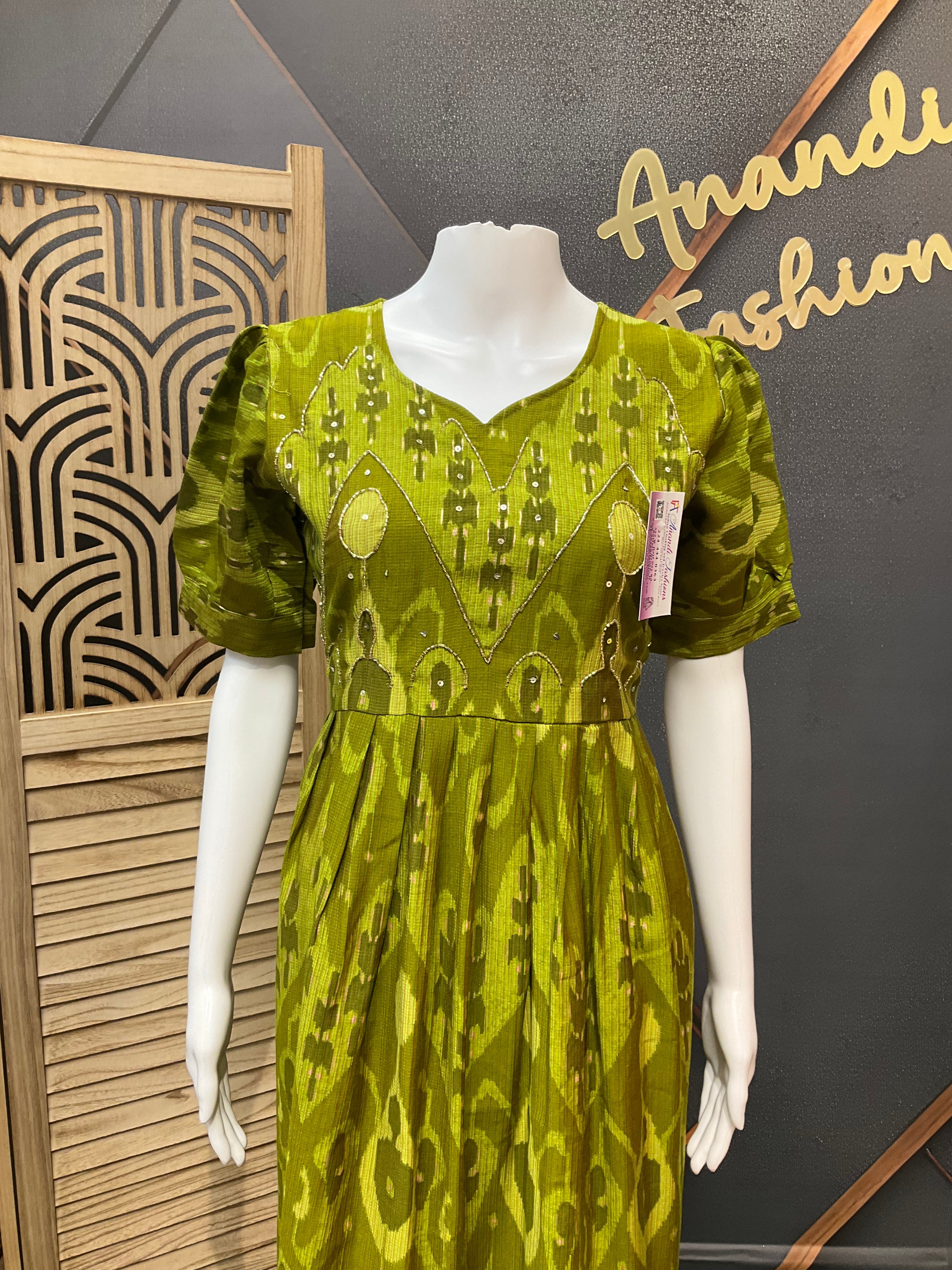 Green Shade - Mid Length Frock/ Kurti