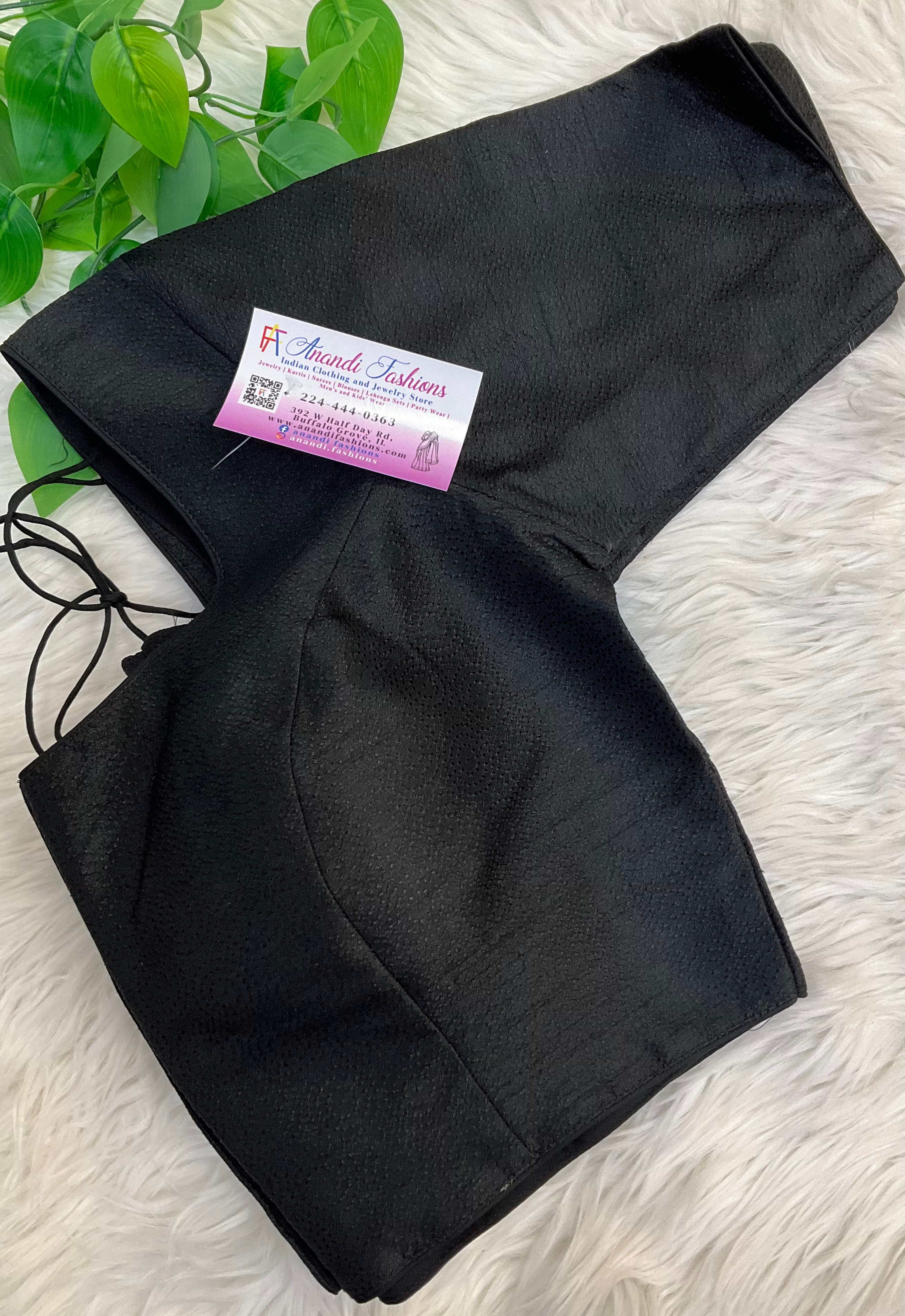 Front opening - Black Blouse with crape linning inside image 2