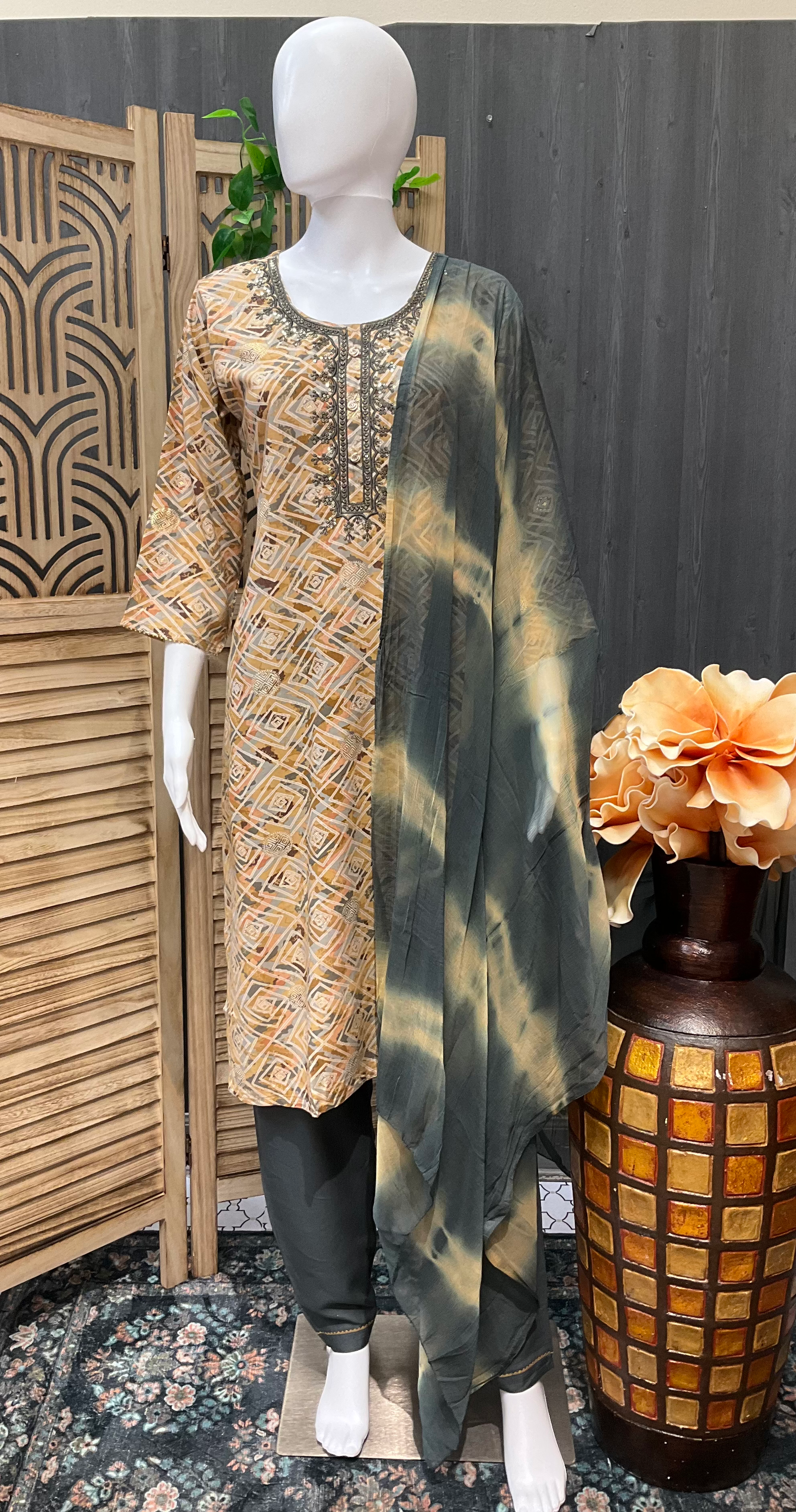 Budget Friendly - 3 piece Kurti set image 0